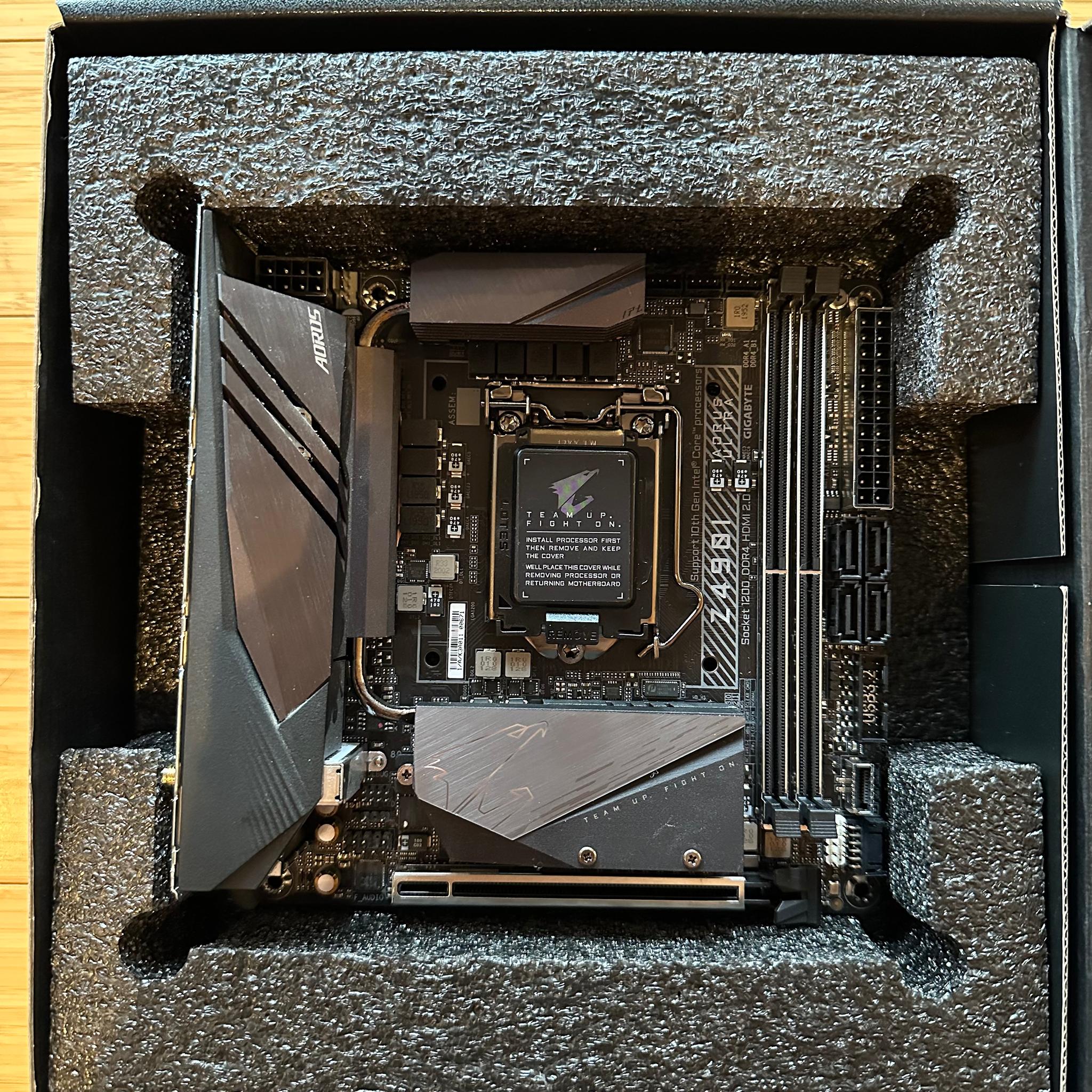 Gigabyte Z490I AORUS ULTRA Mini ITX LGA1200 Motherboard (Lightly Used, In Box)