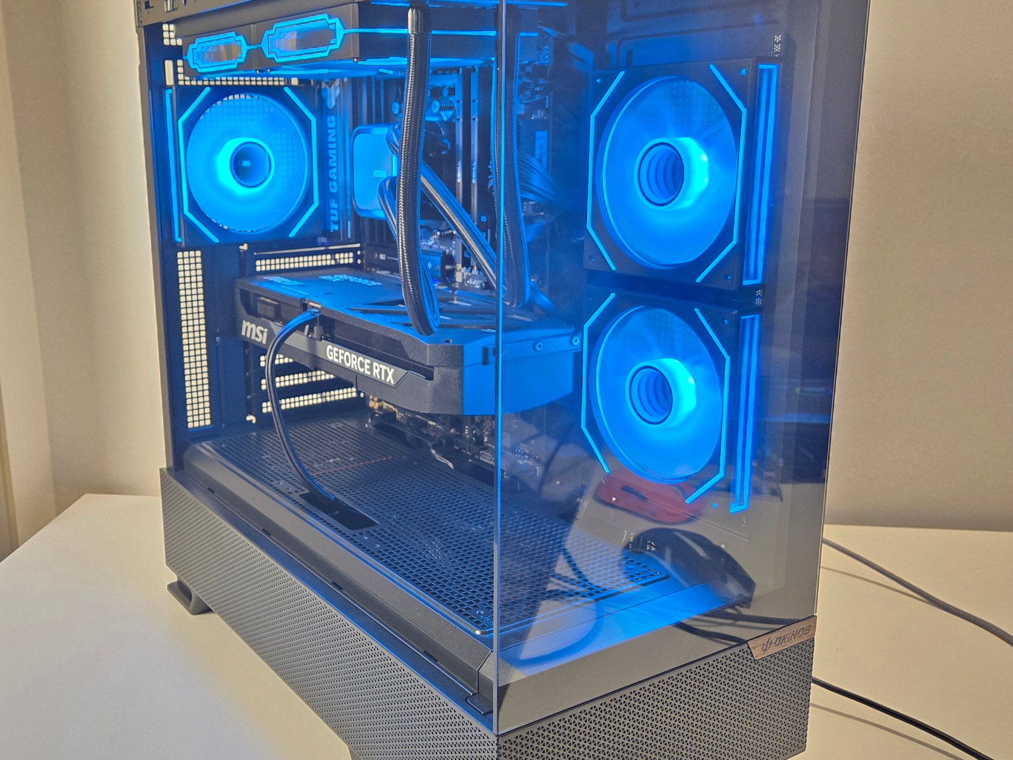 RTX 5070 | Ryzen 5 9600X | 32gb DDR5 | 1tb NVME 🖤