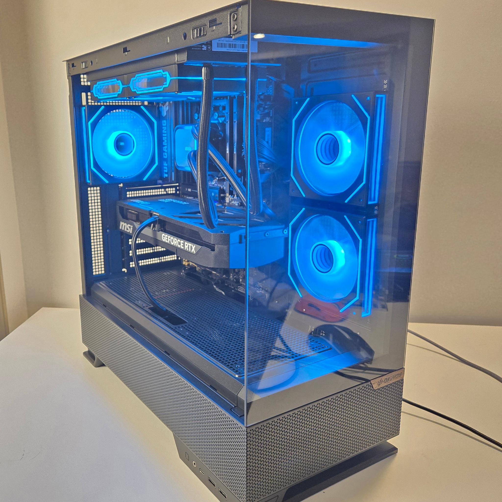 RTX 5070 | Ryzen 5 9600X | 32gb DDR5 | 1tb NVME 🖤