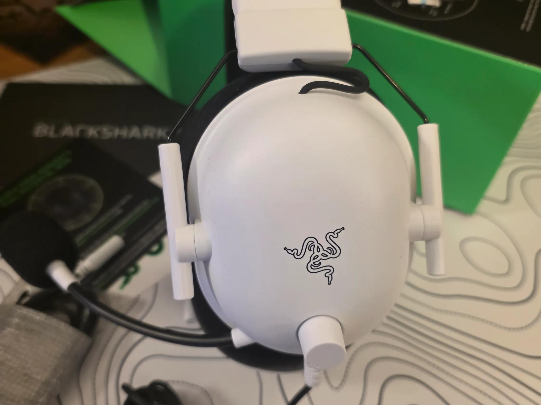 Razer - BlackShark V2 X Wired Gaming Headset for PC & Console - White