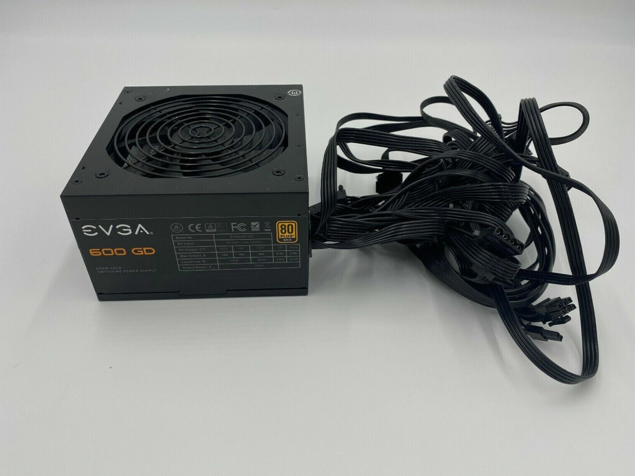 EVGA 600 GD 600W Gold Switching Power Supply 100-GD-0600-B1