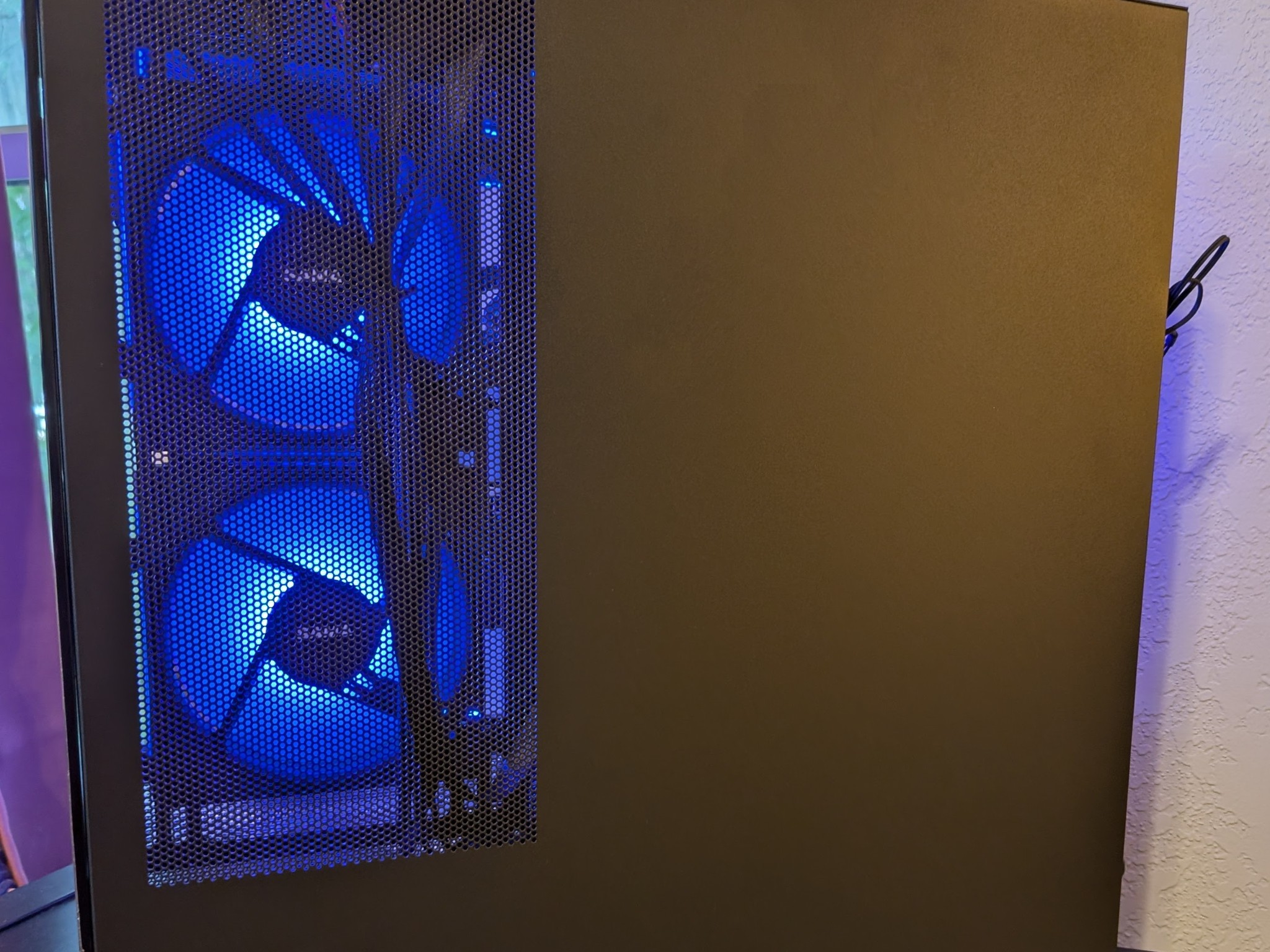 Gaming PC | RX 9060 XT 16GB | RYZEN 7 9700X | 64GB RAM | 1TB NVMe | WINDOWS 11 Pro