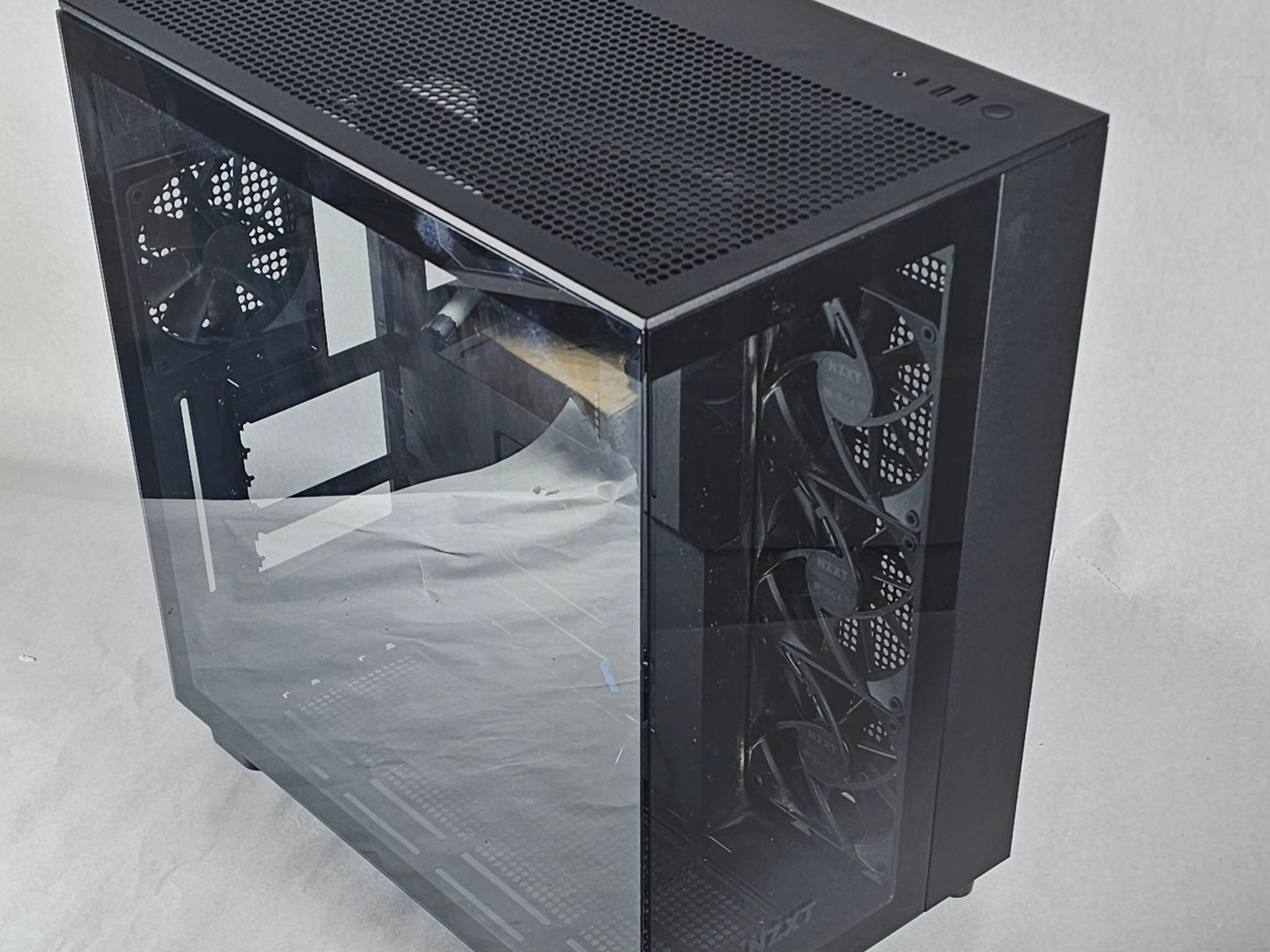 Black NZXT PC Case with Tempered Glass w/ 4 Fans
