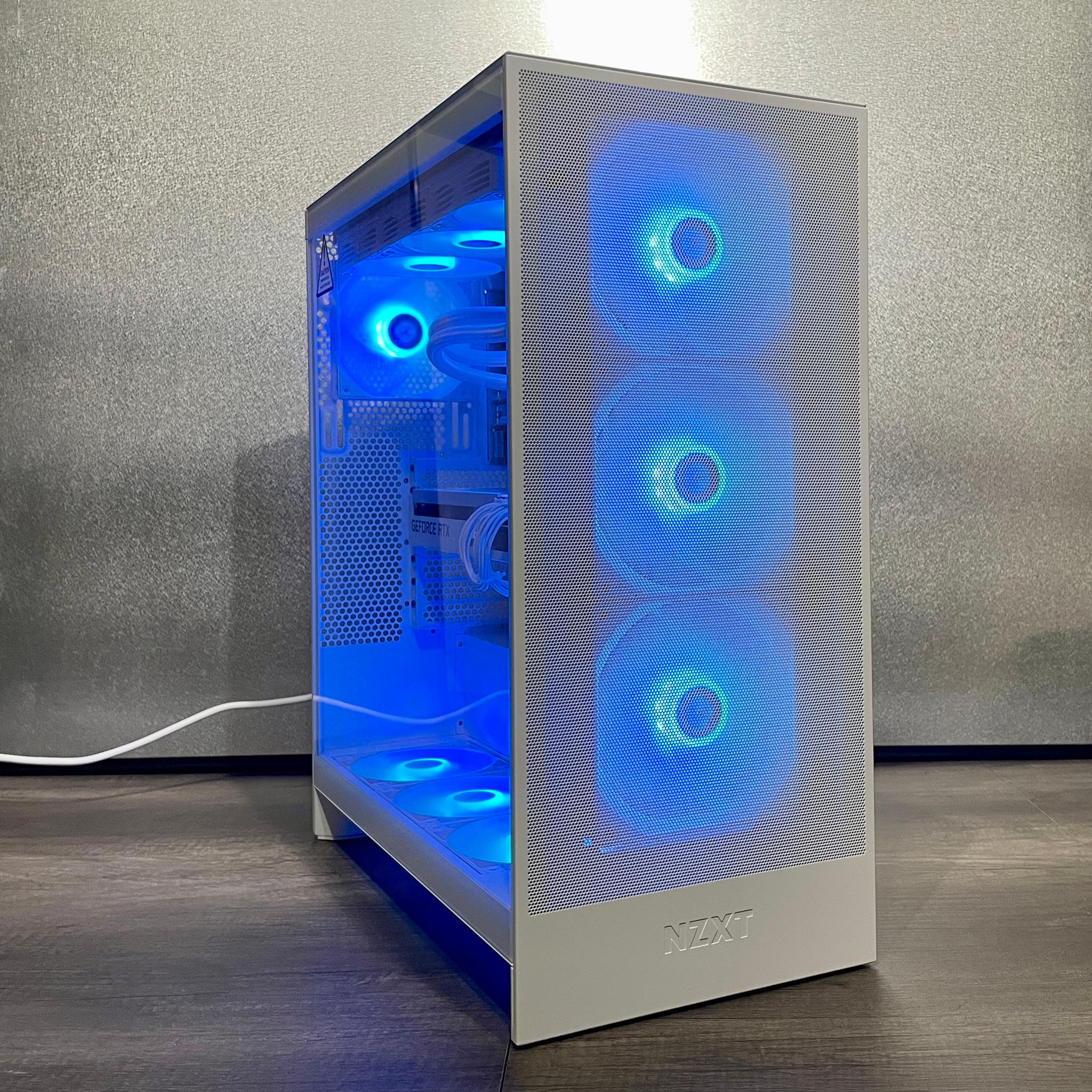 Water-Cooled Gaming PC / AMD Ryzen 5 5600X / RTX 3070 / 32GB DDR4 / 1TB / Windows 11 Pro
