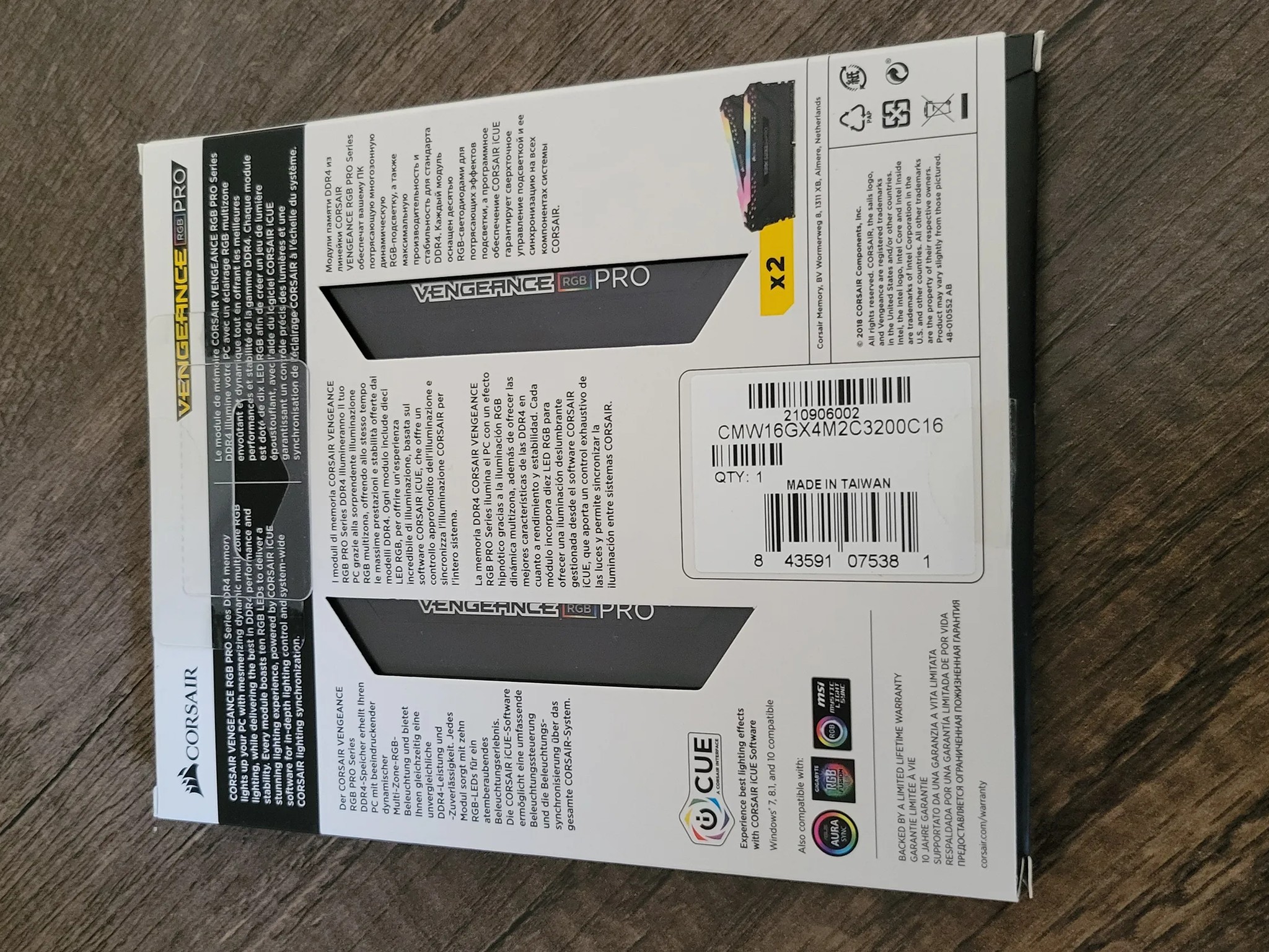 Corsair vengeance RGB Pro 16GB (2 x 8GB)  DDR4 3200 (PC4 25600) CAS latency 16, PC425600