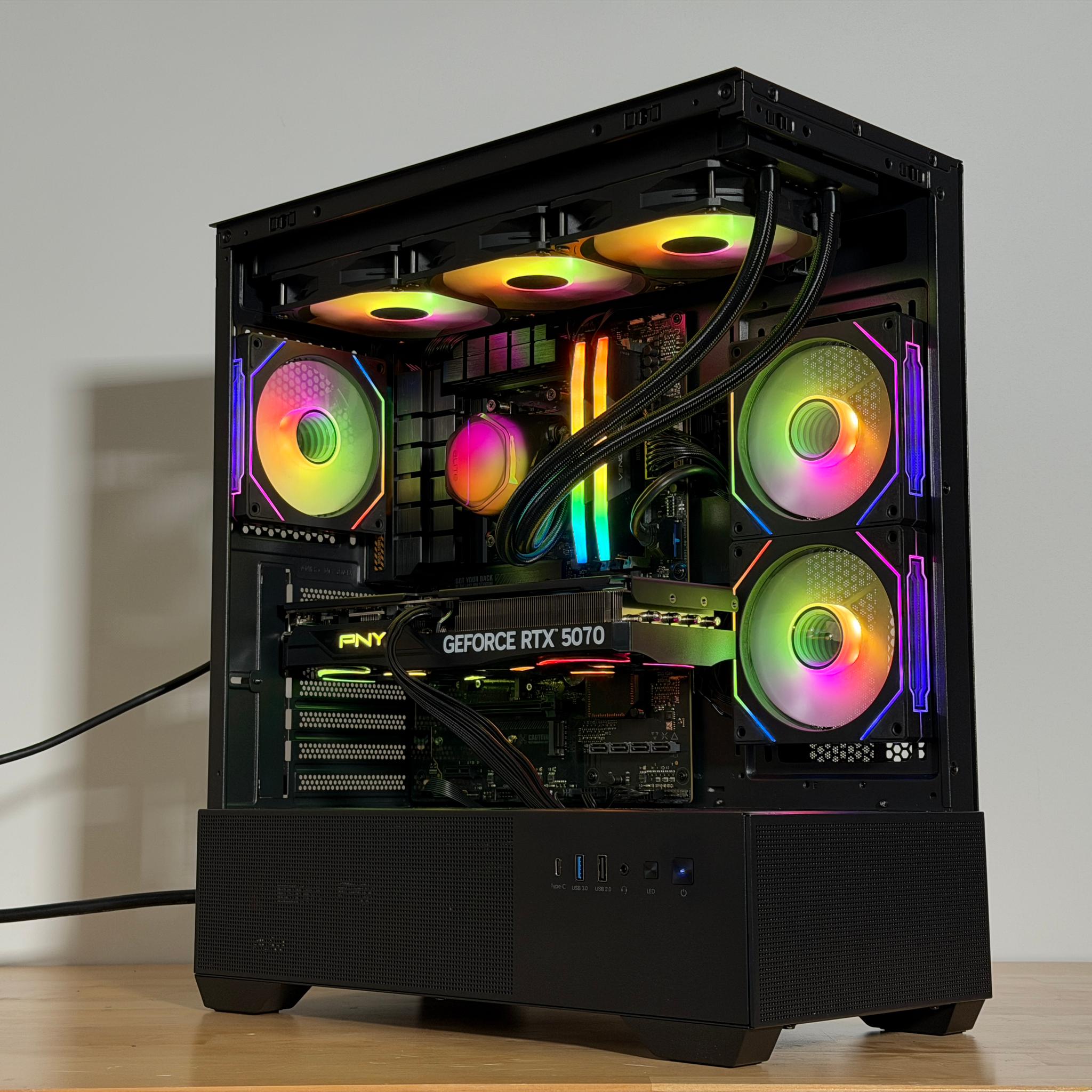 RTX 5070 Ryzen 7 7700x Gaming PC