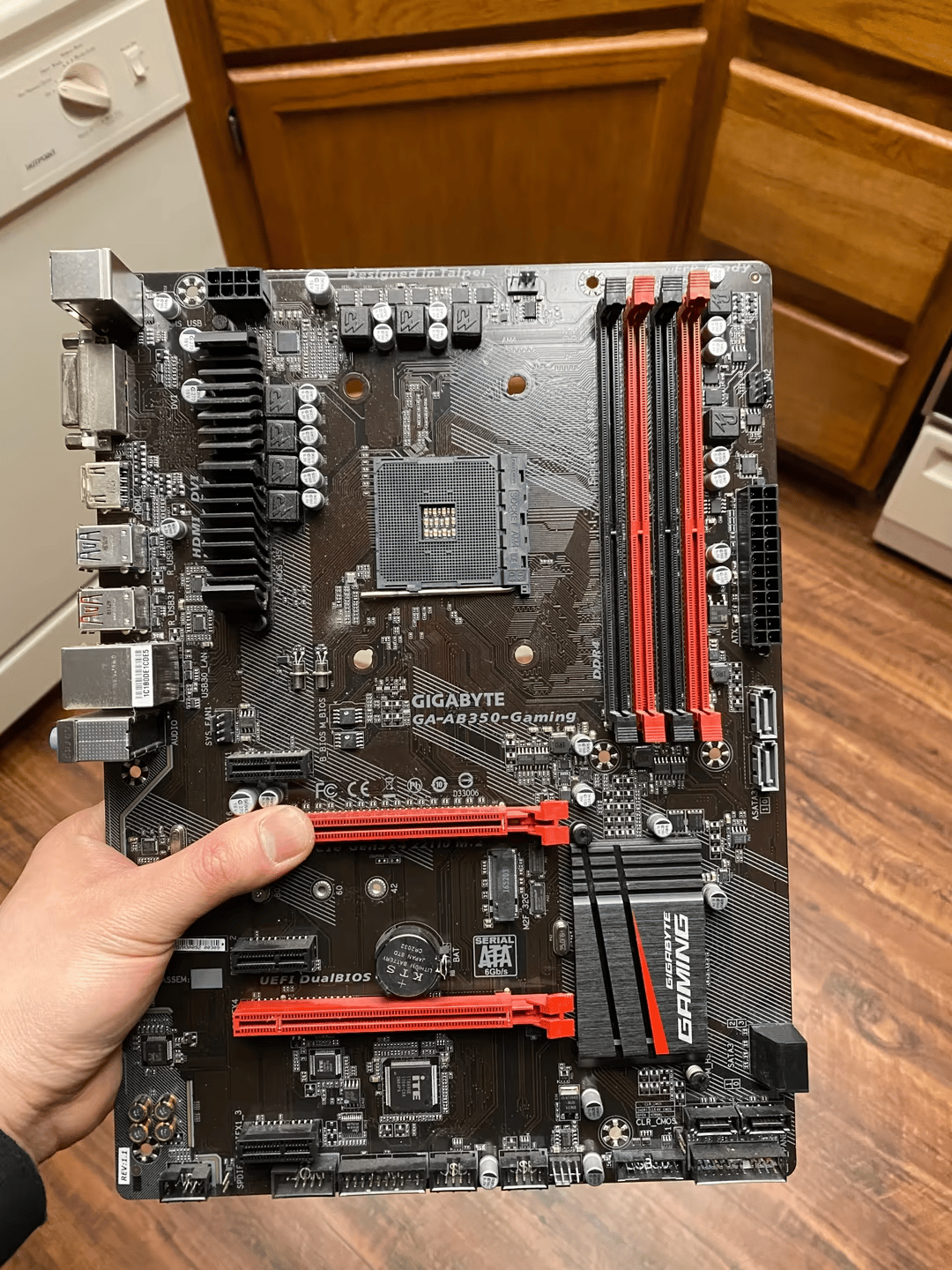 Gigabyte GA-AB350 Gaming AM4 Mobo