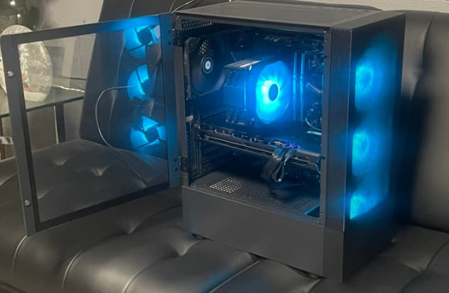 RX 5600 XT, Intel Core i3-10105F, Gigabyte Z590 UD AC (WiFi)