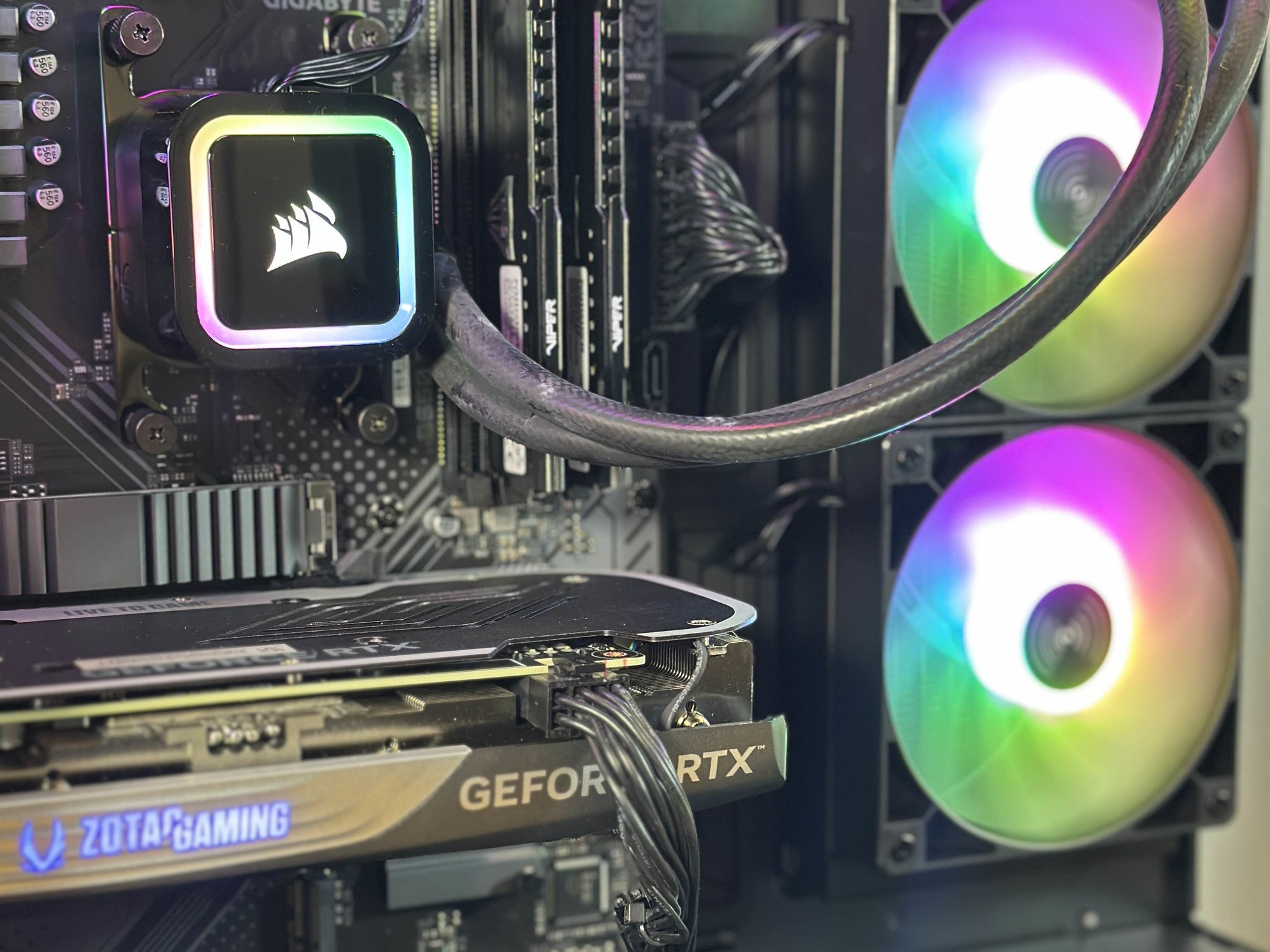 RTX 4070 12GB | Ryzen 7 5700X | 32GB DDR4 | 1TB SSD | Win11 | WIFI+BT | 1440P/4K Gaming PC