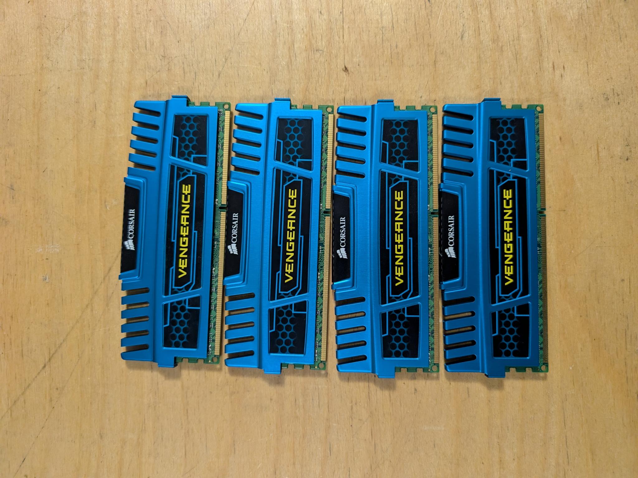 16GB Corsair DDR3 1600MTs 4x4gb kit Blue