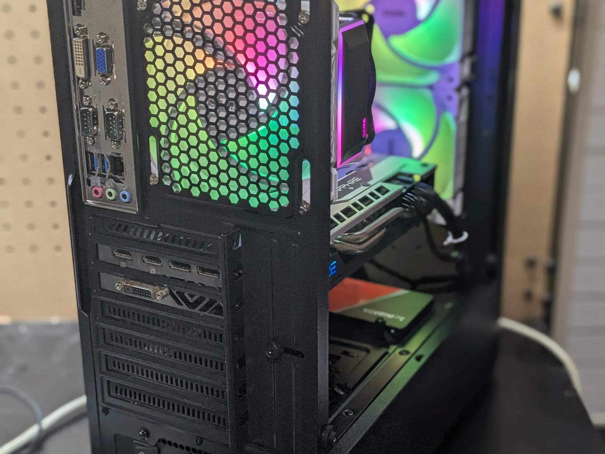 100 FPS Fortnite | 180 Day Warranty | i5-4590 , 16GB RAM, 480GB SSD, RX 570 4GB, RGB, Wifi, Win10