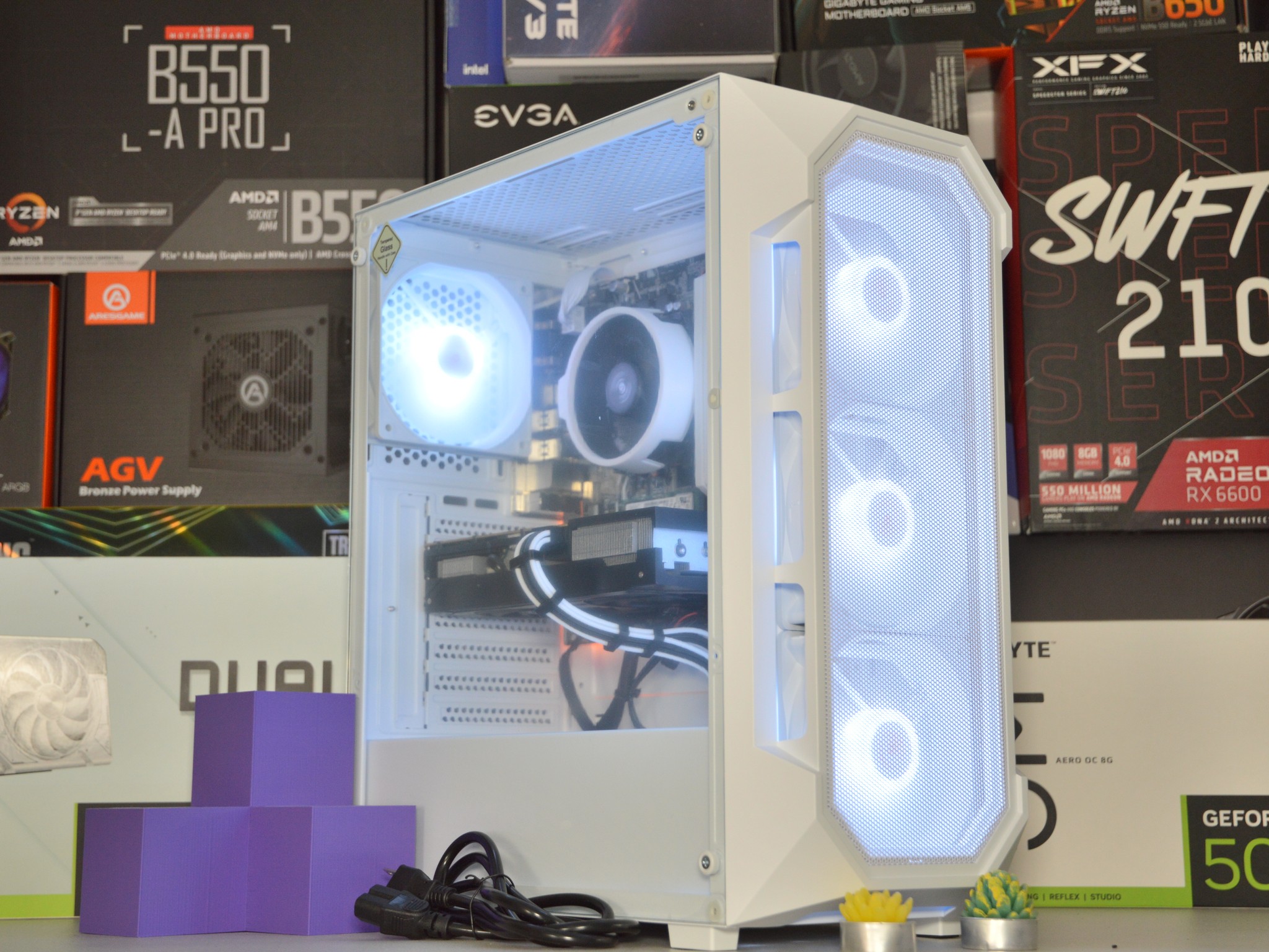 🌨️⬜| RTX 3060 Ti 8GB | AMD RYZEN 5 3600 | 16GB DDR4 RAM | 1TB NVME SSD | Snow Box |
