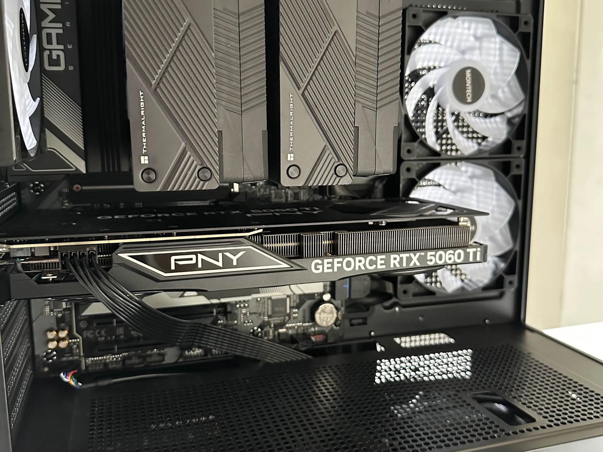 Ryzen 7 7700x | 5060 Ti 16gb | 32GB DDR5 - Gaming PC