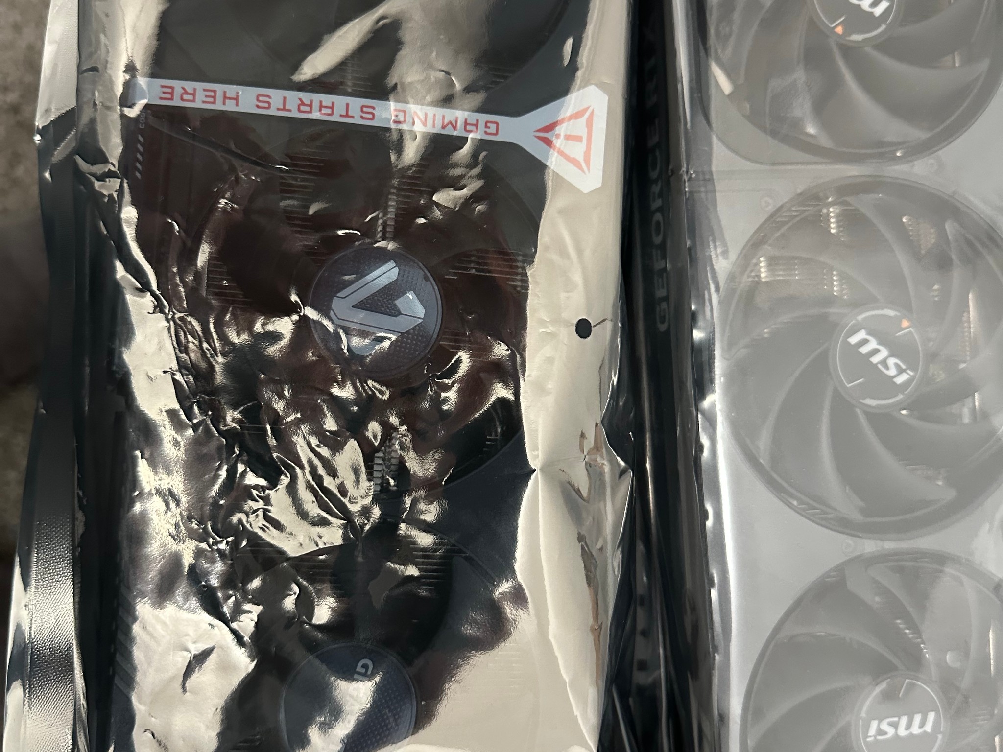 MSI RTX 5070 Ti SHADOW 3X OC & 9070xt Gigabyte