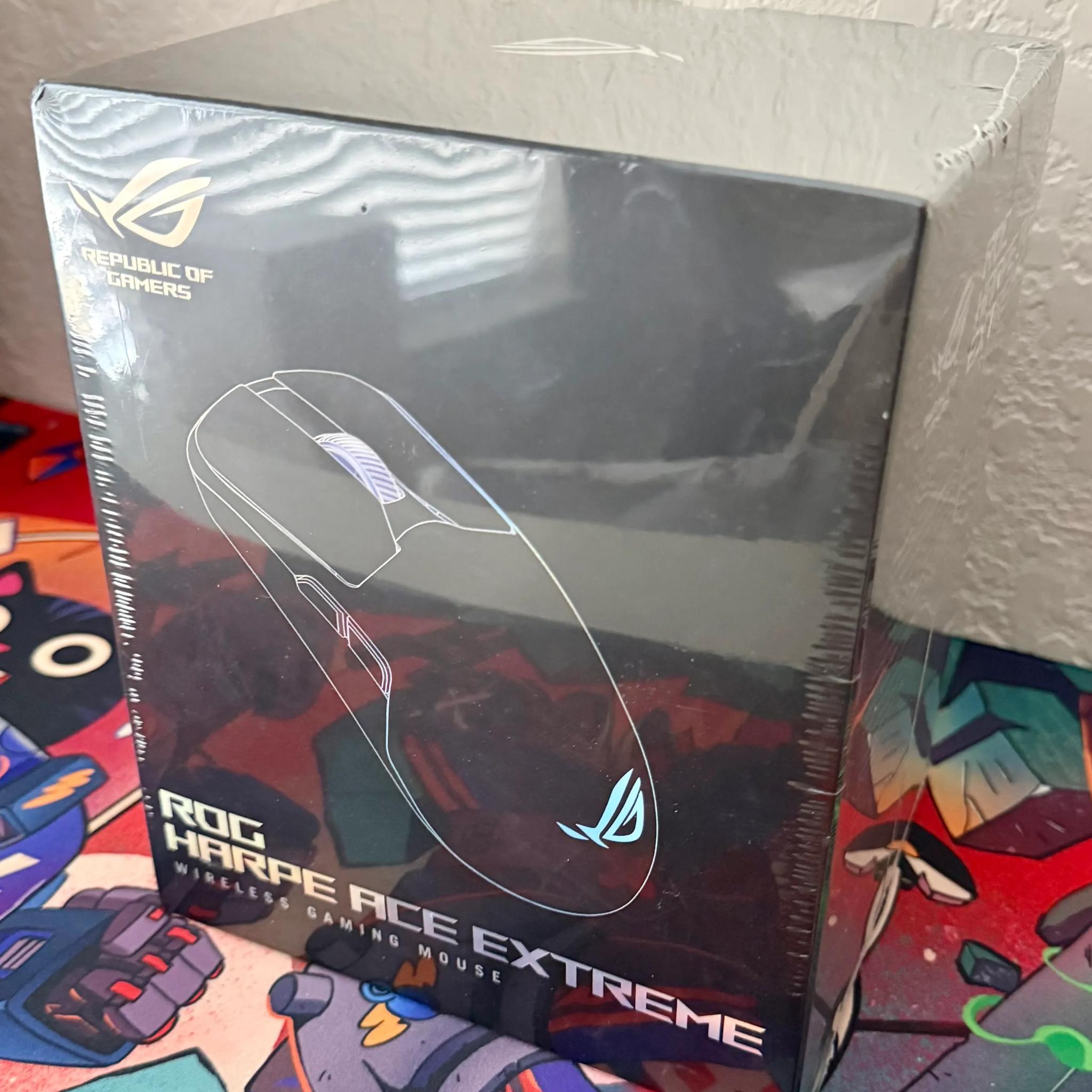 ASUS ROG Harpe Ace Extreme Wireless Gaming Mouse
