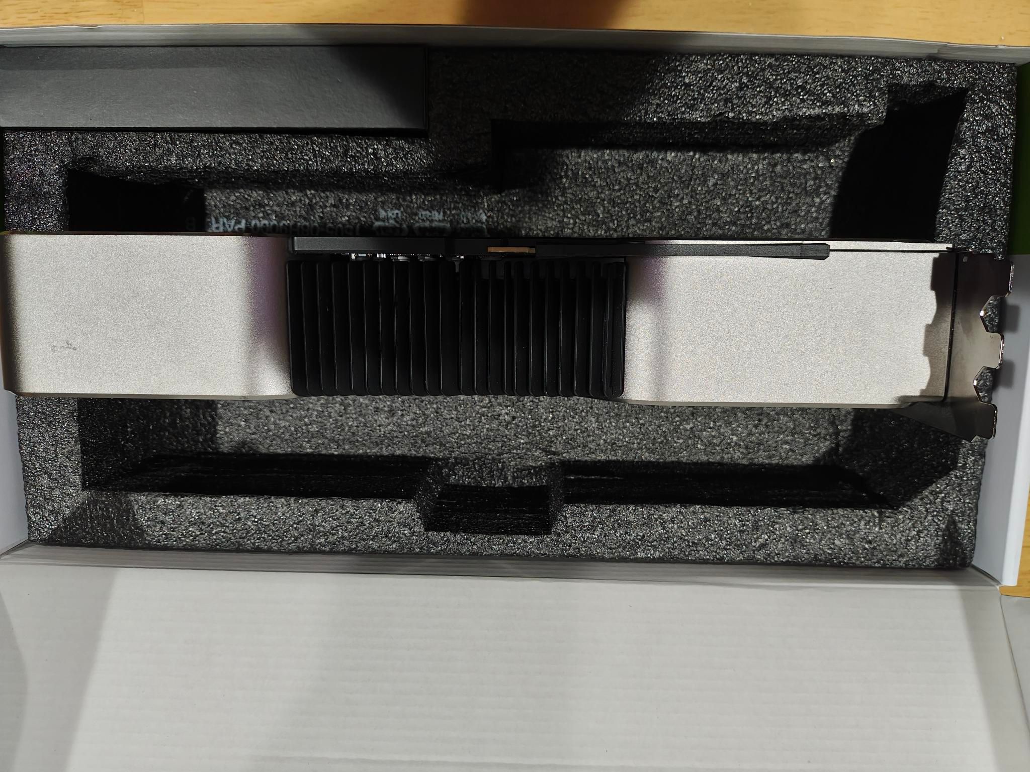 NVIDIA GeForce RTX 3090 Ti Founders Edition