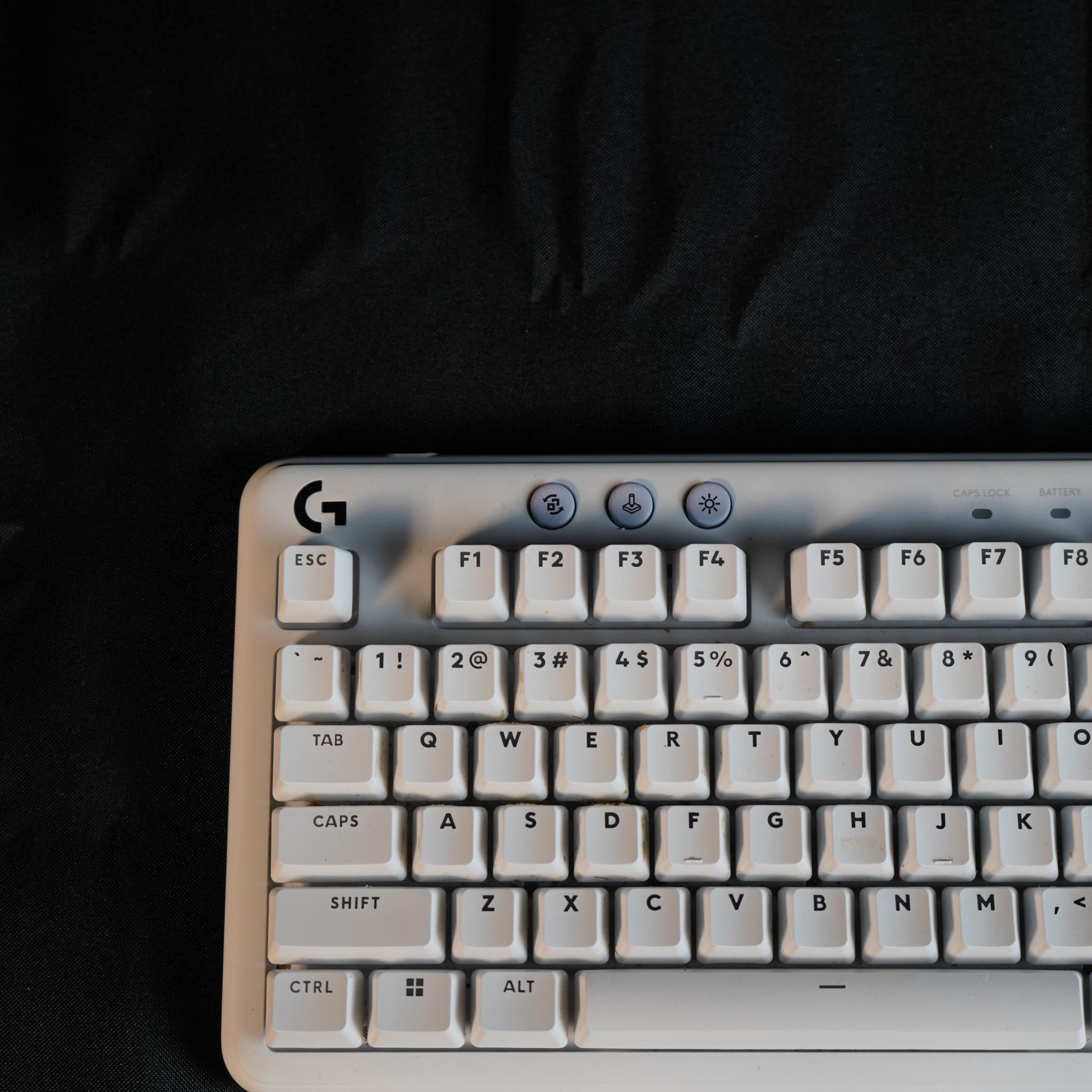 Gaming Keyboard = Logitech G715 TKL Aurora Collection Wireless Mechanical Gaming Keyboard - White