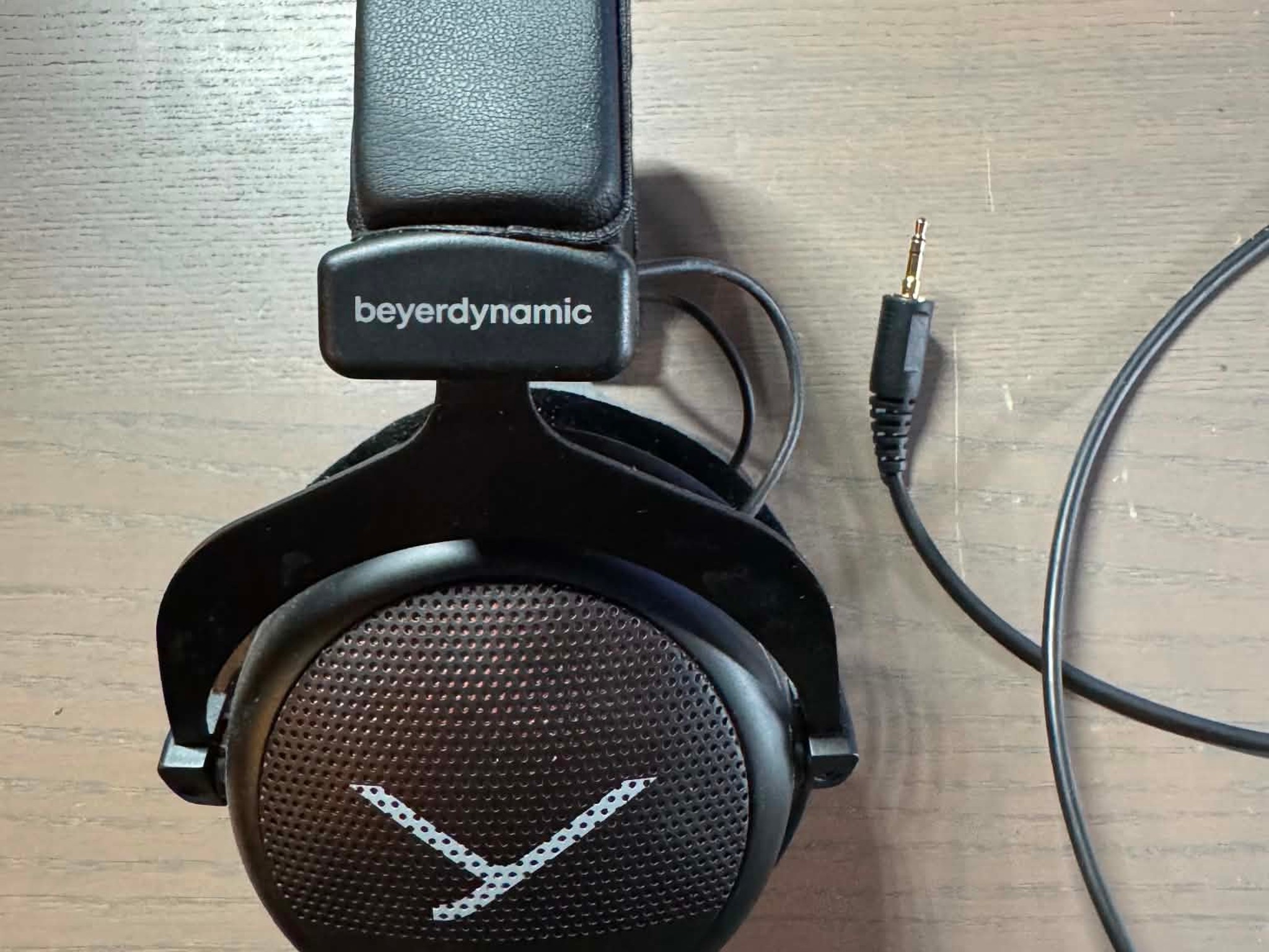 beyerdynamic TYGR 300 R Open-Back Gaming Headphones Black Over-Ear 6.35mm