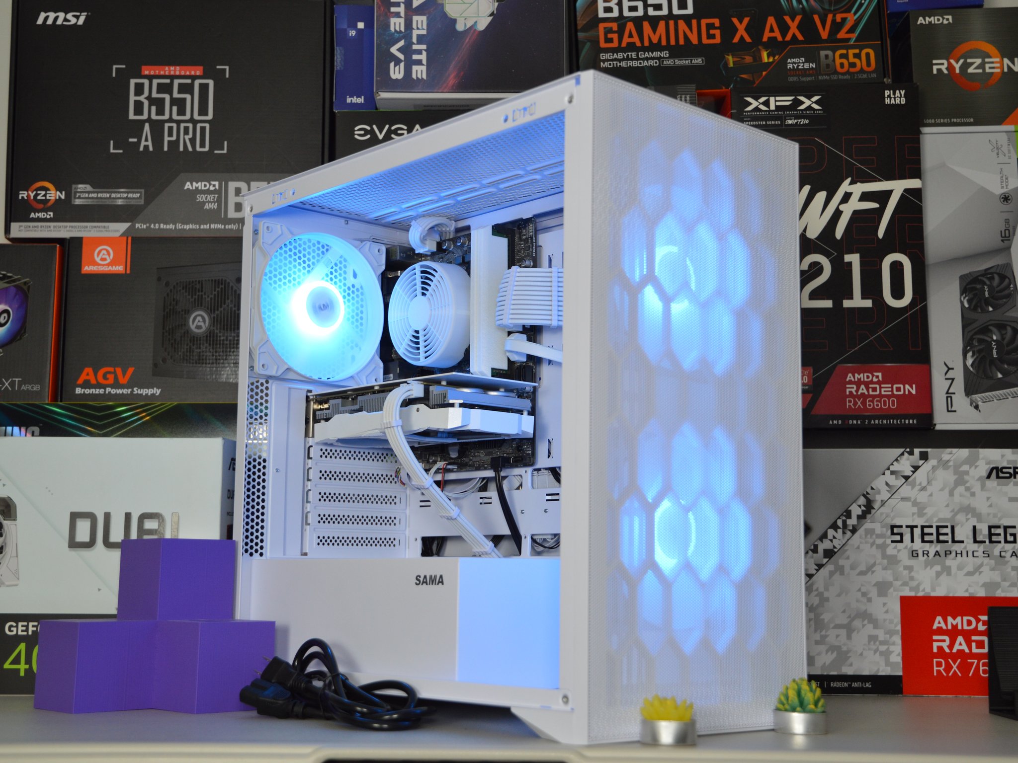 🧊🧊| RTX 2060 SUPER 6GB | INTEL i5-9500 | 16GB DDR4 RAM | 1 TB SATA SSD | Ice Box 2.0 |
