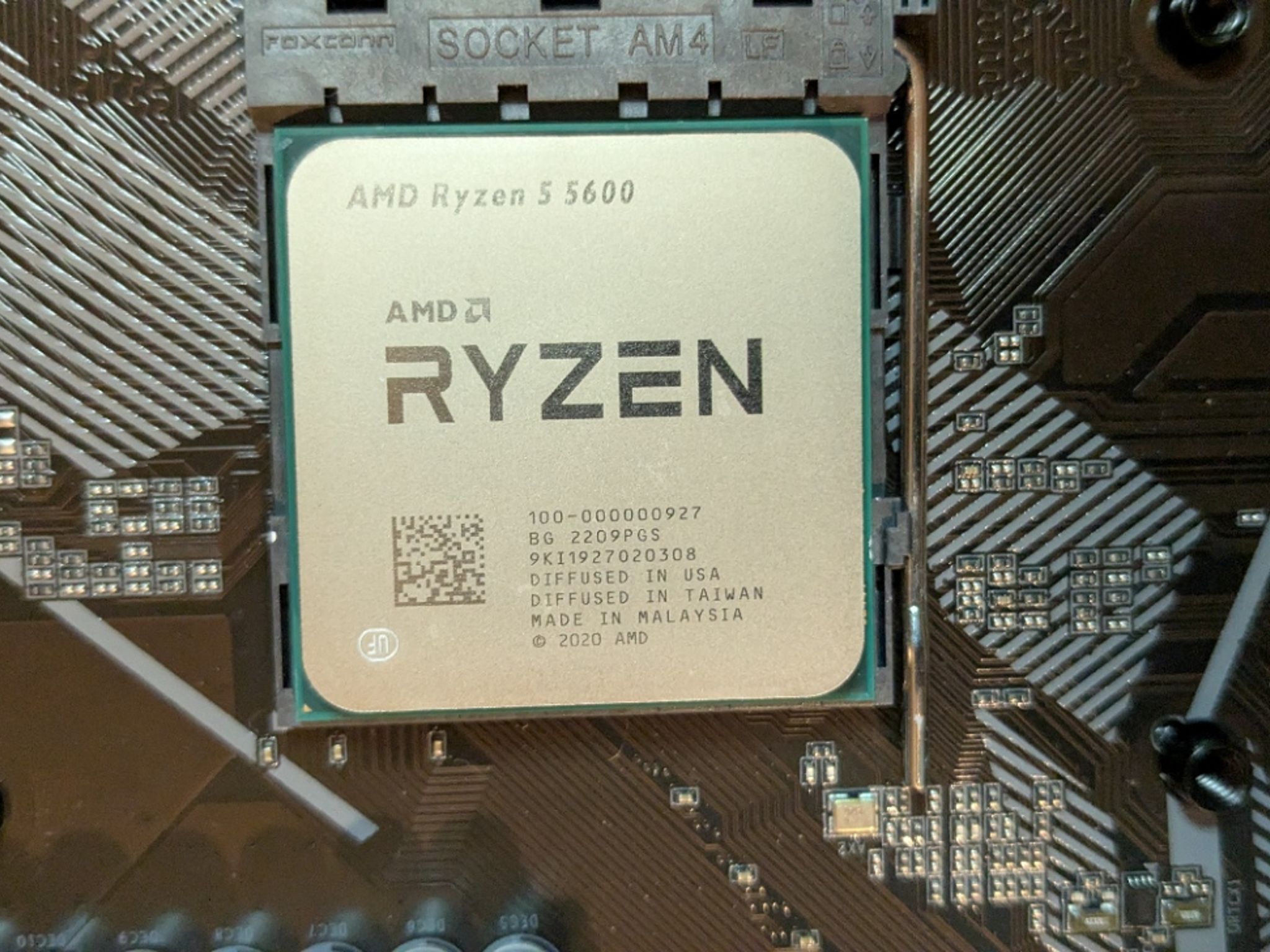 Ryzen 5 5600 + A520M S2H + 32GB RAM