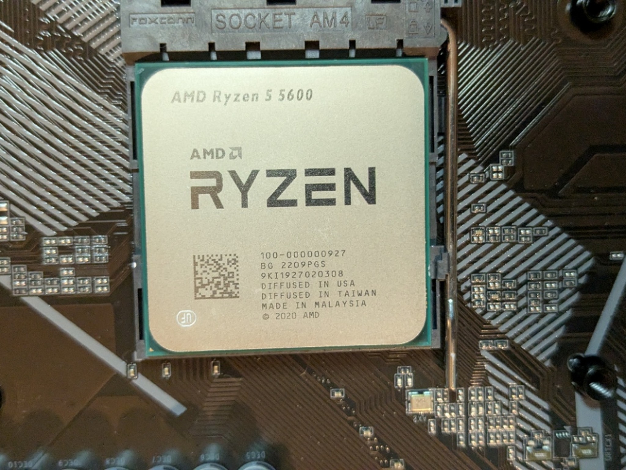 Ryzen 5 5600 + A520M S2H + 32GB RAM