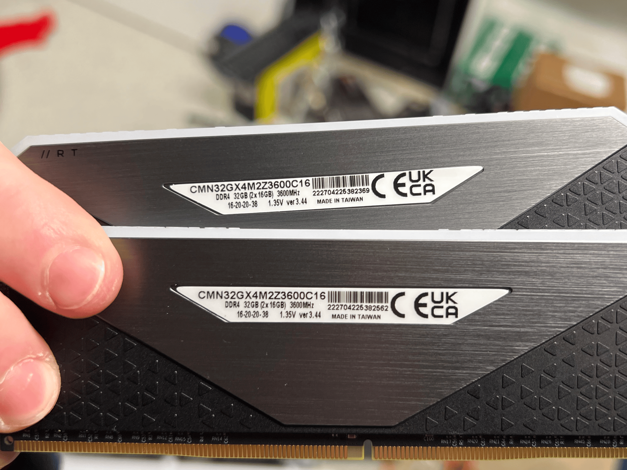 32GB Corsair VENGEANCE RT