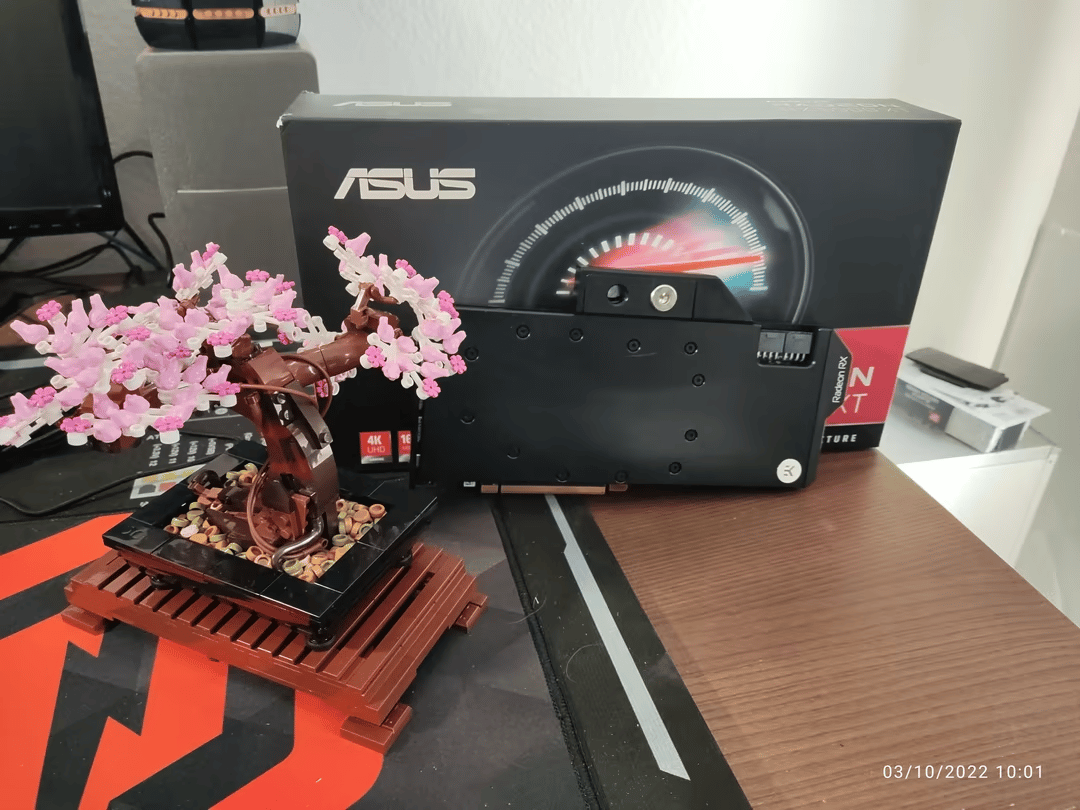 Asus 6900XT with EKWB Waterblock