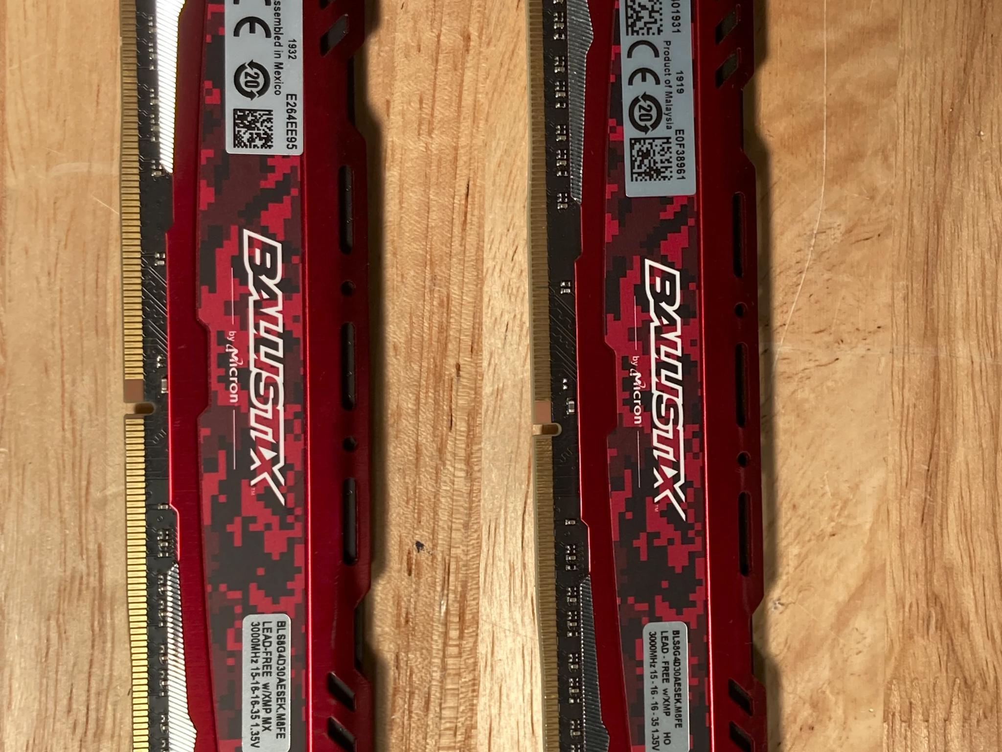 Ryzen 7 3700x, Asrock B550 Velocita, 2x8GB 3000mhz CL15 Crucial Ballistix Sport LT Red