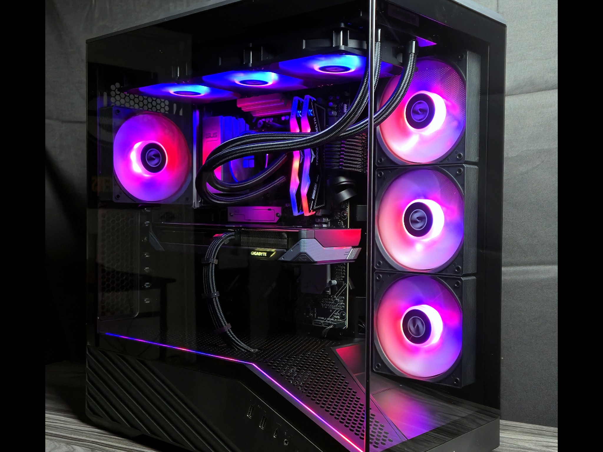 1440p Gaming PC - RX 9060 XT 16GB - Ryzen 7600X - 32GB DDR5 6000MHz CL30 - Gen4 NVMe - Custom