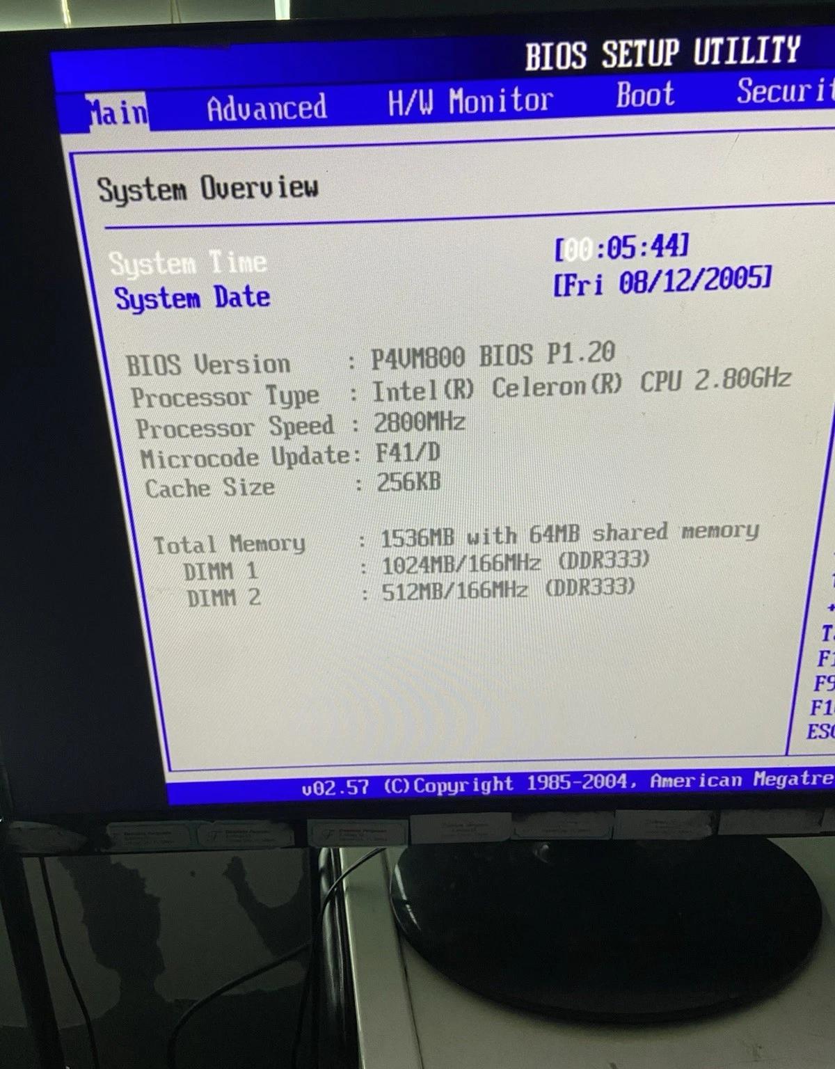 ASRock P4VM800 Retro Gaming Desktop Intel Celeron 2.80GHz 1.5GB RAM 80 GB No OS