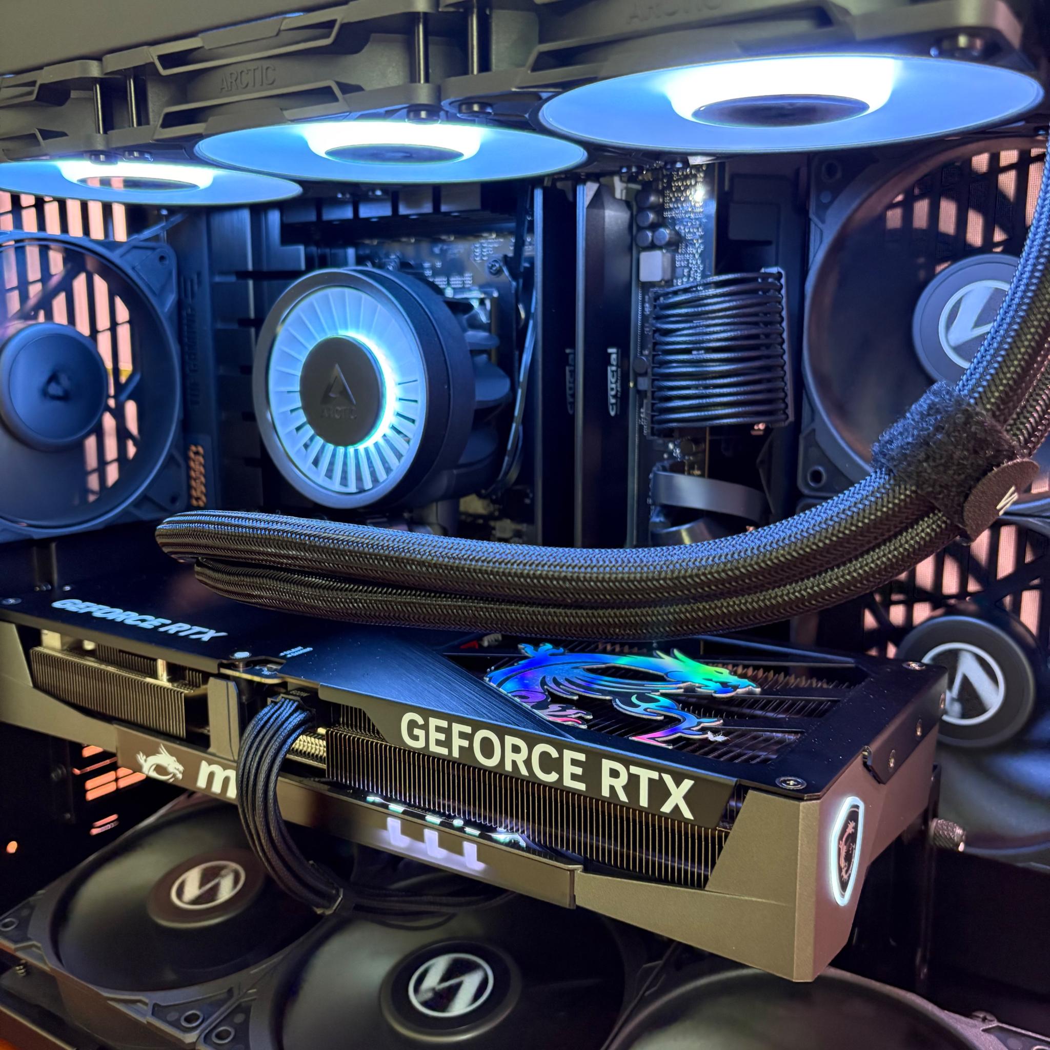 RTX 5080 | Ryzen 7 7800X3D | 32GB DDR5 | 2TB NVMe | 850W PSU | 360mm AIO | Lian Li O11D Mini V2