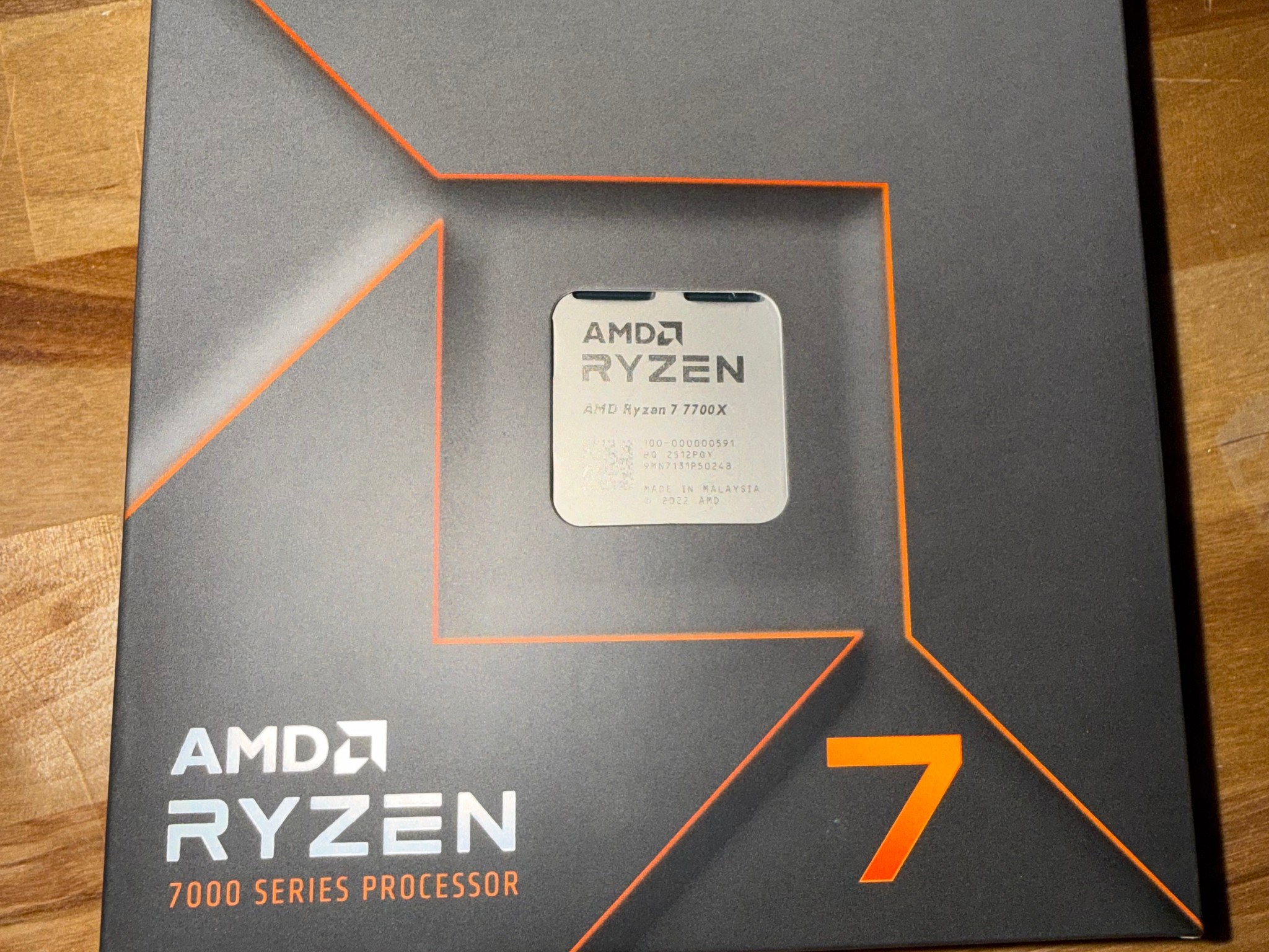 AMD Ryzen 5 7600X