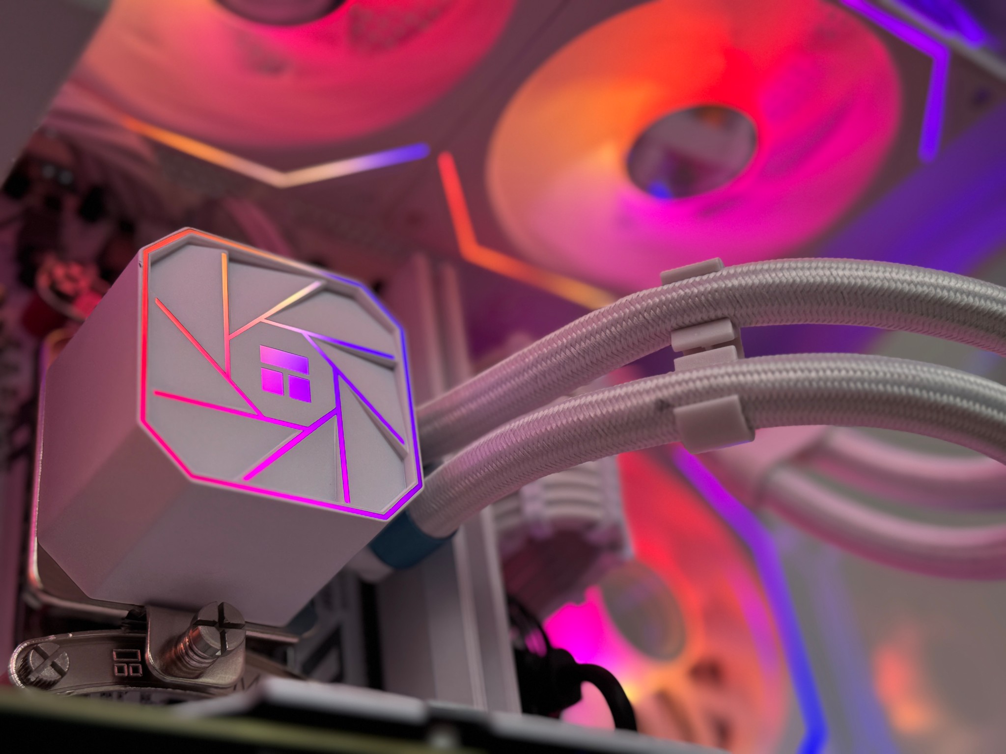 4K RTX 3080 Ryzen 7600 Liquid Cooled AM5 32GB DDR5 Custom Gaming/Streaming PC