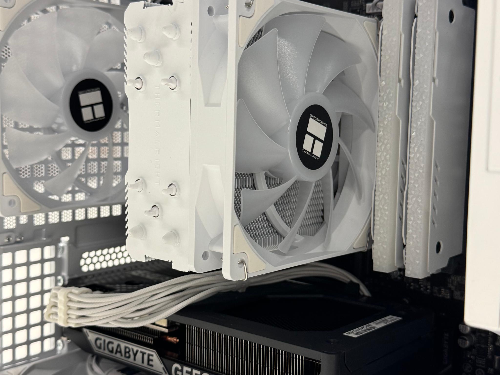 'ALL NEW PARTS' PC with AMD RYZEN 7 5700X & RTX 5060