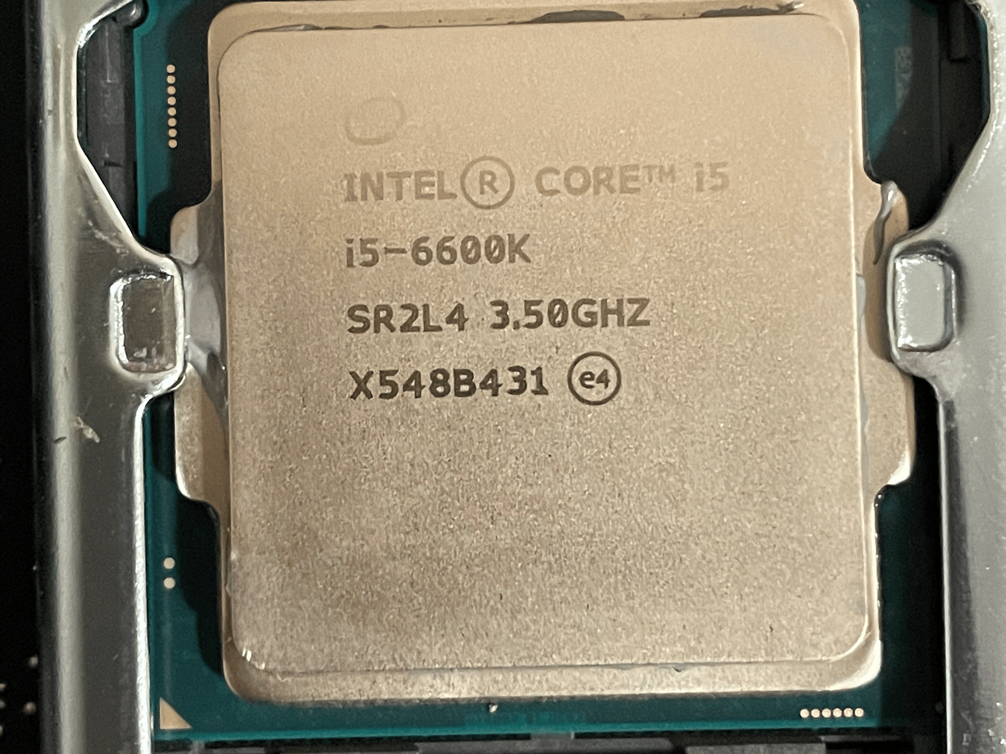 6600k+MSI Z170A KRAIT GAMING R6 SIEGE