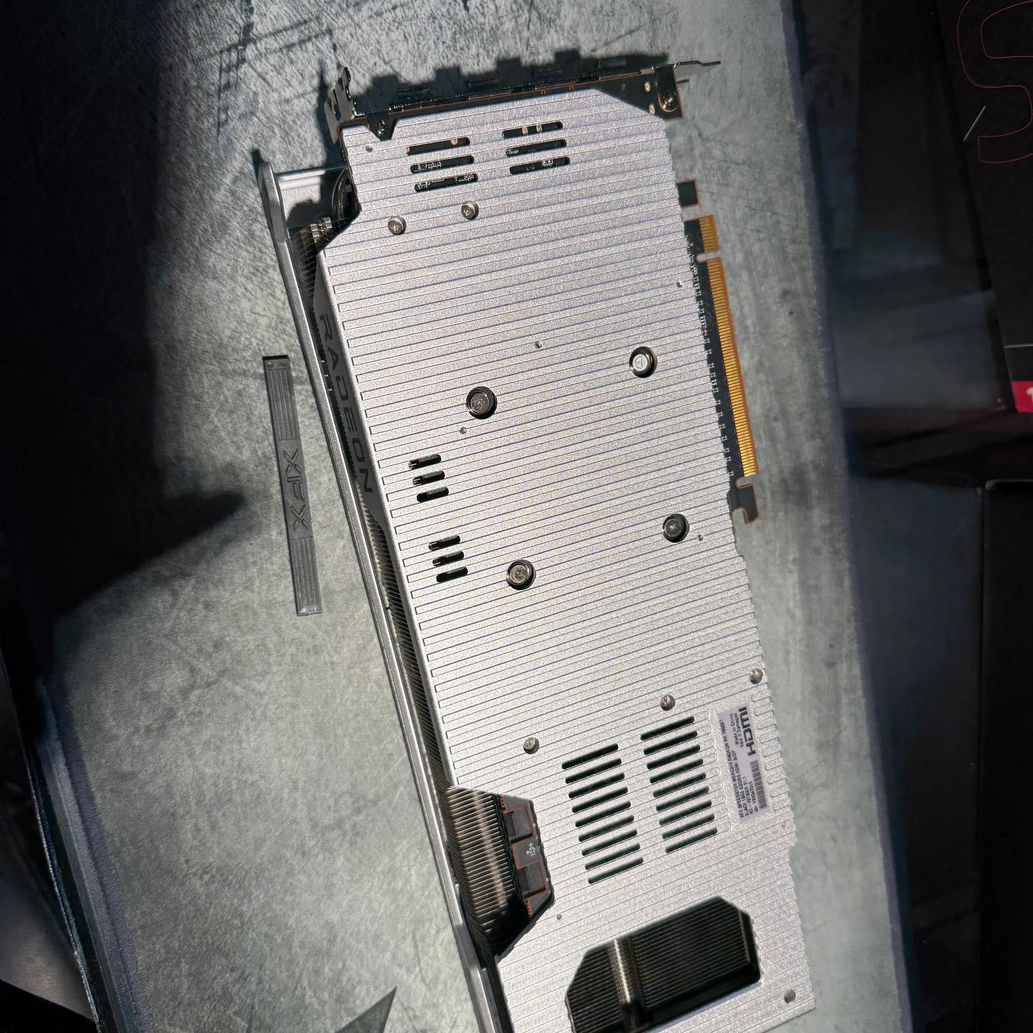 XFX MERC 319 7800XT