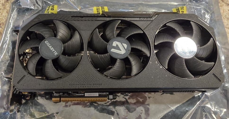 GIGABYTE Radeon RX 9070 Gaming OC 16G Graphics Card, PCIe 5.0, 16GB GDDR6, GV-R9070GAMING