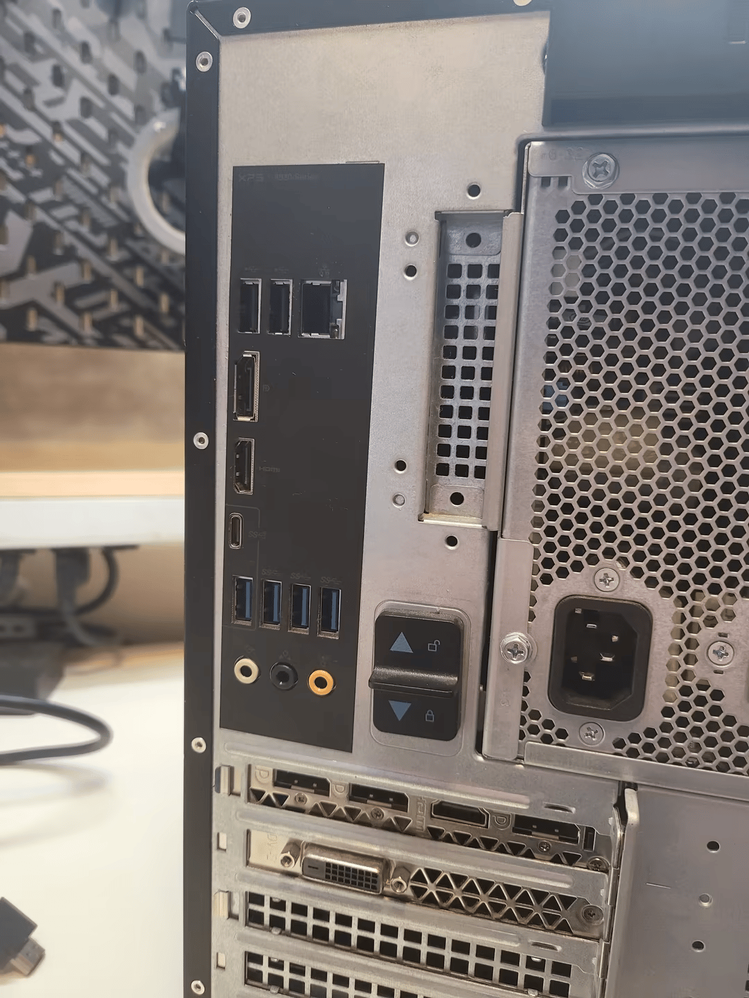 8 Core Workstation, i9 9900k and GTX 1070. Dell video editing/ photo editing or gaming pc / prebuilt