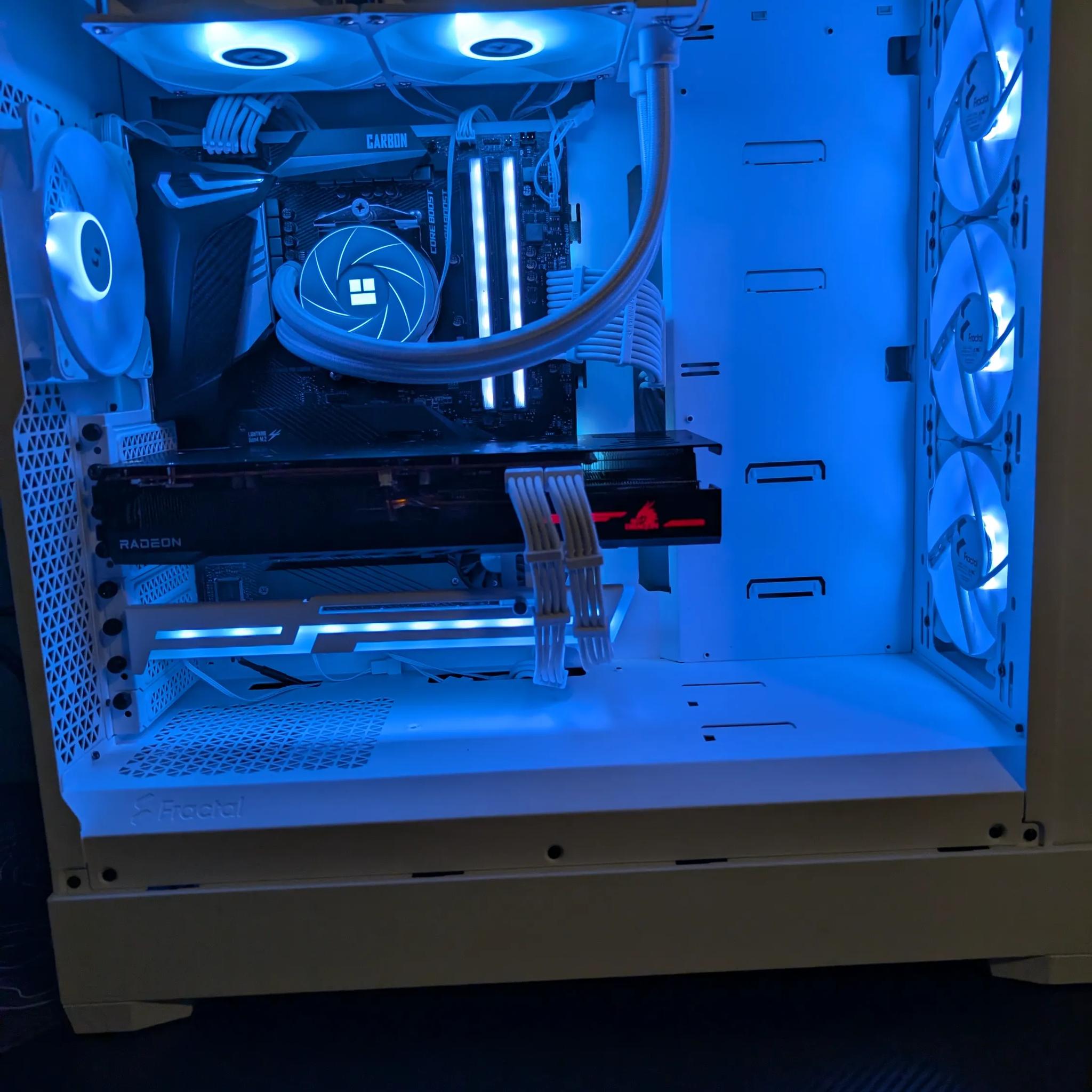 Powerful x3D Gaming PC - RX 6800xt | Ryzen 7 5700x3d | 32 GB DDR4 RAM | 1 TB NVME Liquid Cooled