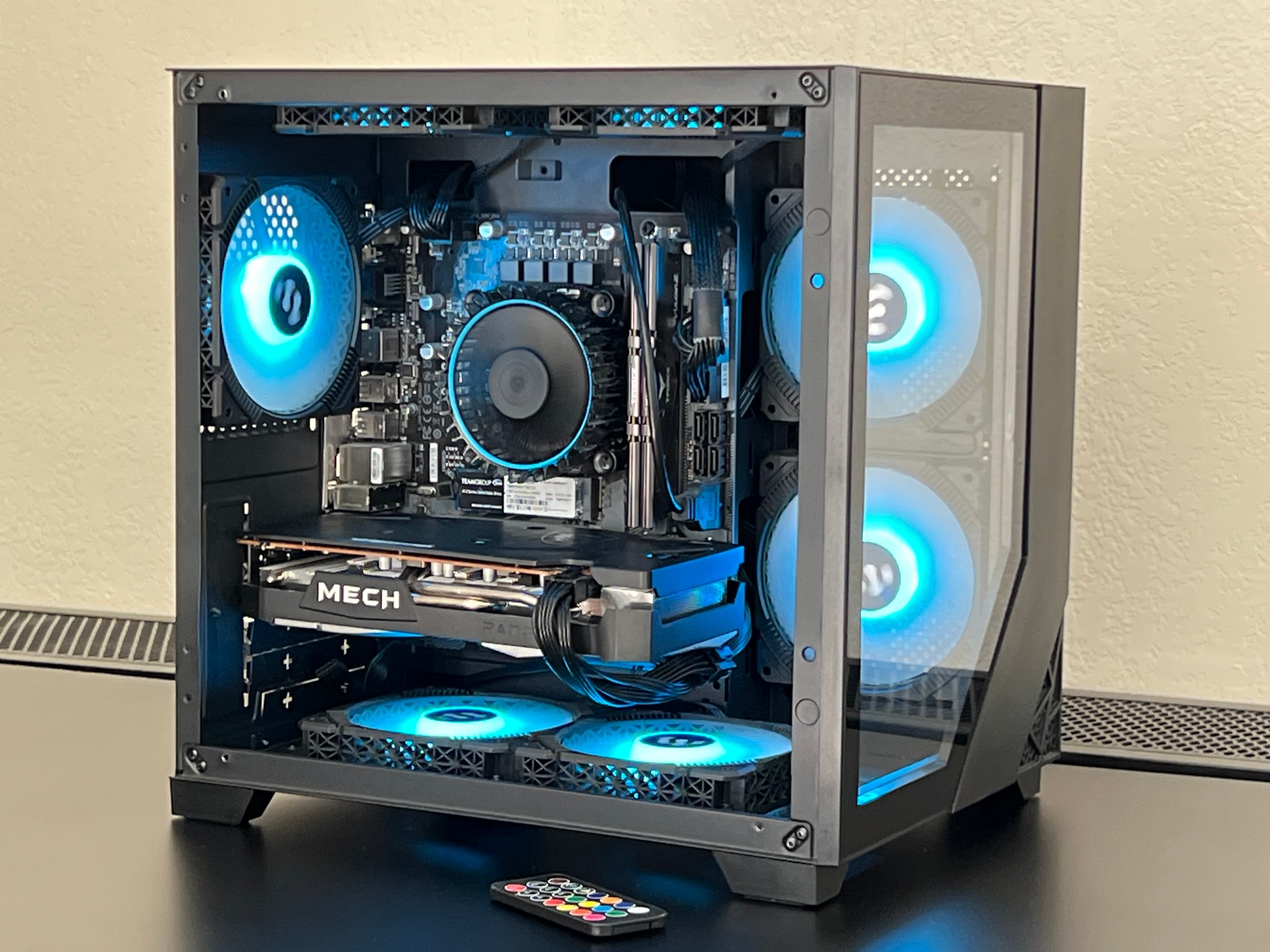 Gaming PC w/ MSI RX 6600 MECH, i3-12100F, 16GB DDR4, 1TB SSD, Windows 11