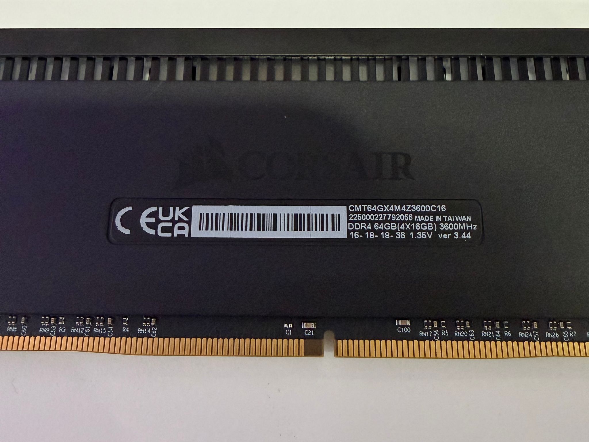 Corsair Dominator Platinum RGB 32GB (2x16GB) DDR4 RAM 3600MHz
