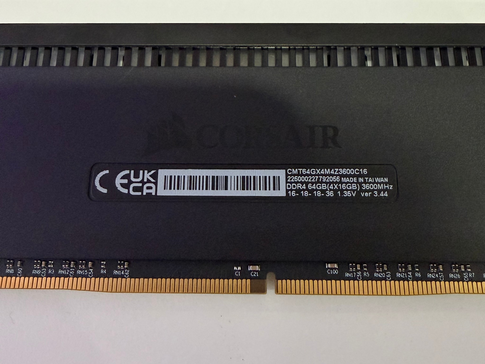 Corsair Dominator Platinum RGB 32GB (2x16GB) DDR4 RAM 3600MHz