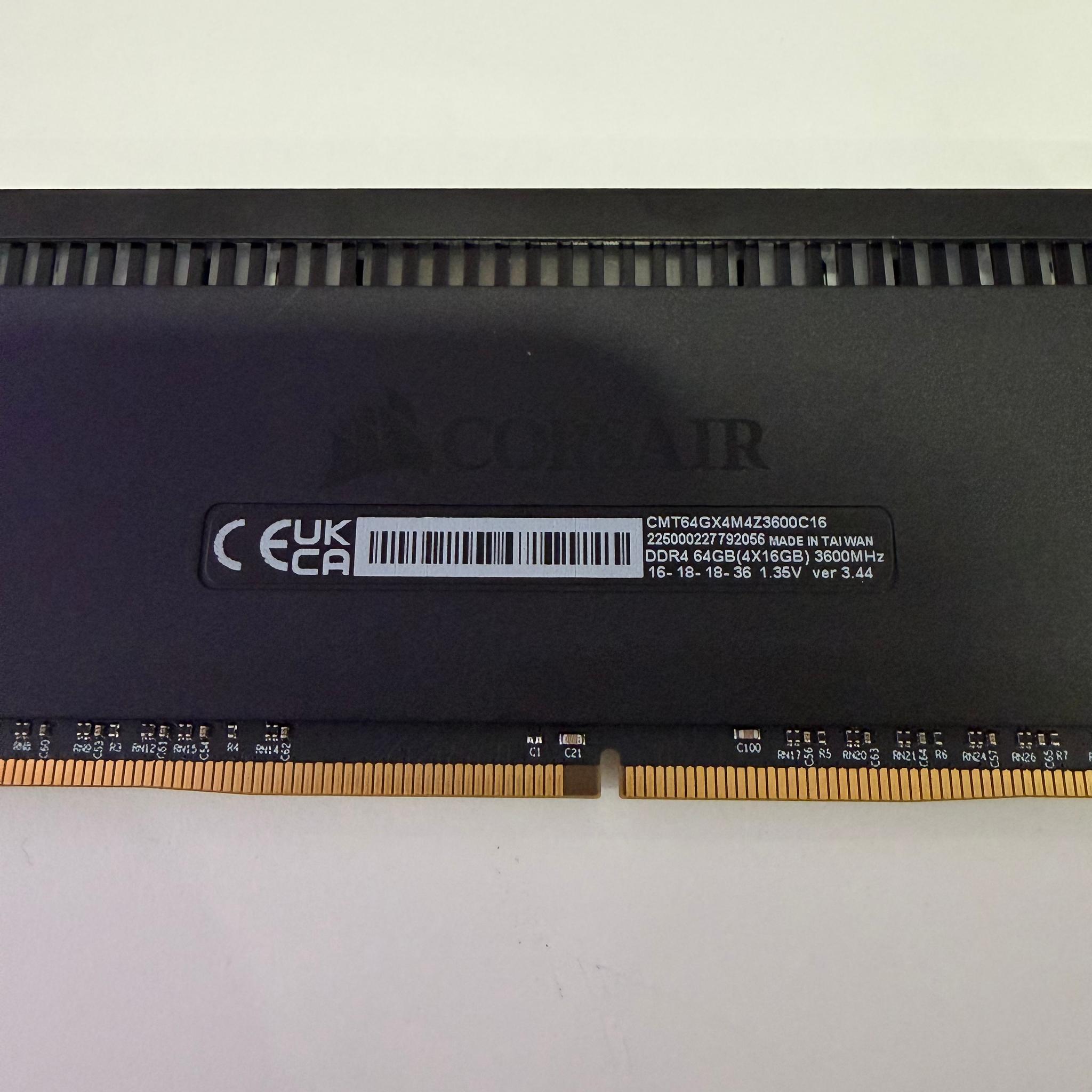 Corsair Dominator Platinum RGB 32GB (2x16GB) DDR4 RAM 3600MHz