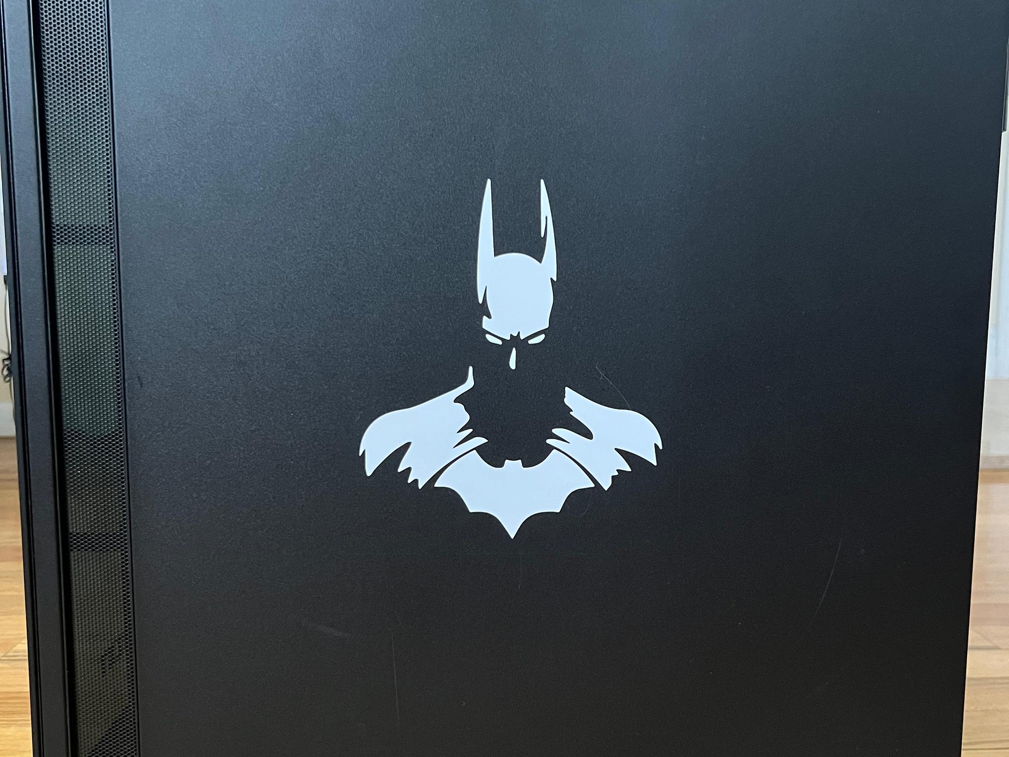“The Batman” Ryzen 7 7800X3D, RX 7800 XT, 32GB DDR5, 1.5TB NVMe