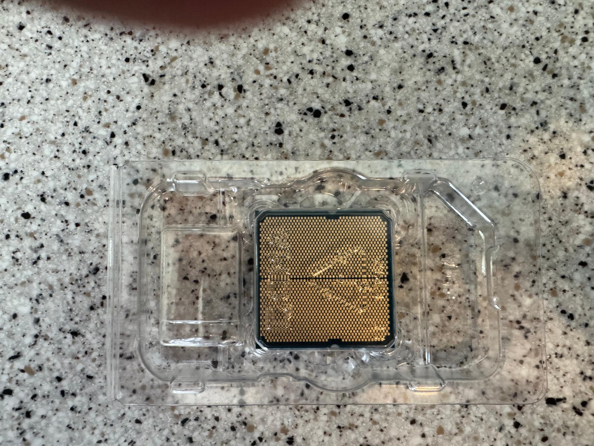 AMD Ryzen 7 9700X - Image 4
