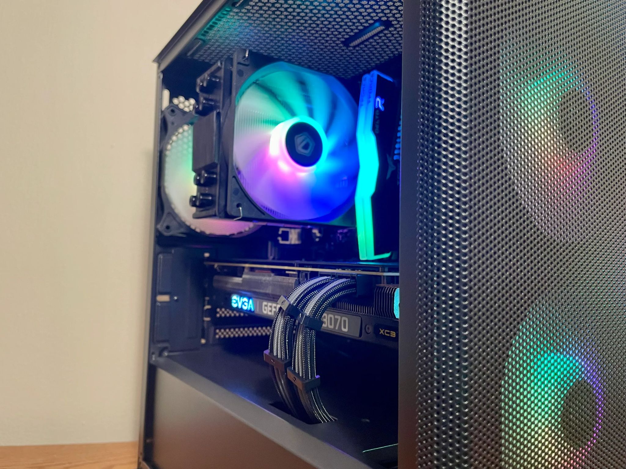 RTX 3070 - Ryzen 5 5600x - 32gb DDR4 - Gaming PC