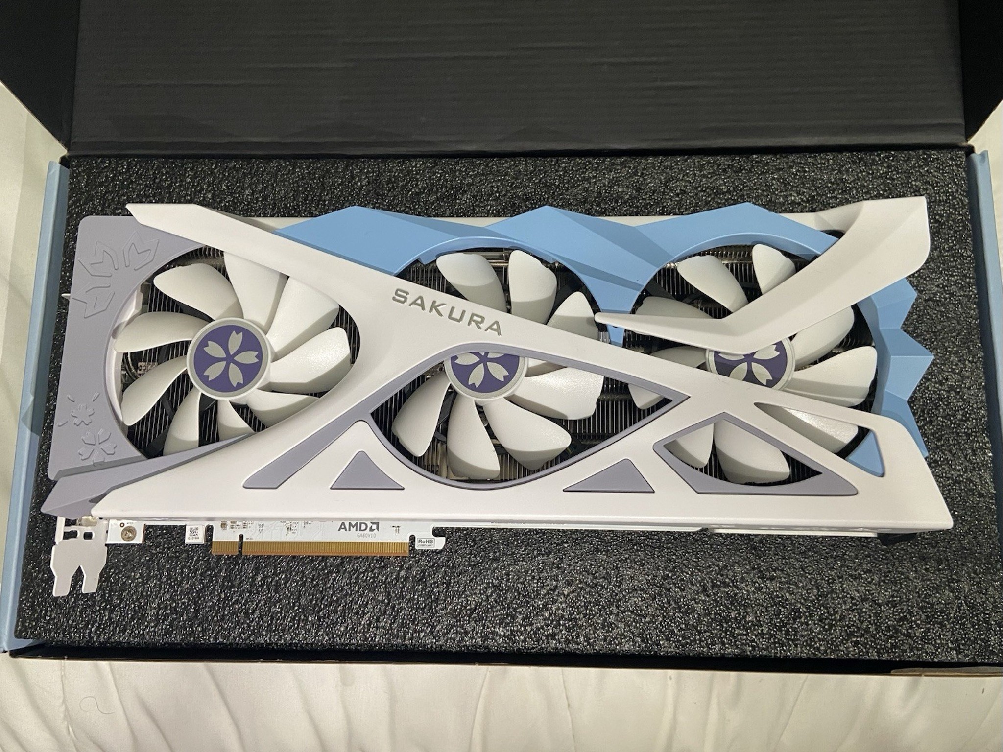Yeston Sakura 7700 xt 12gb