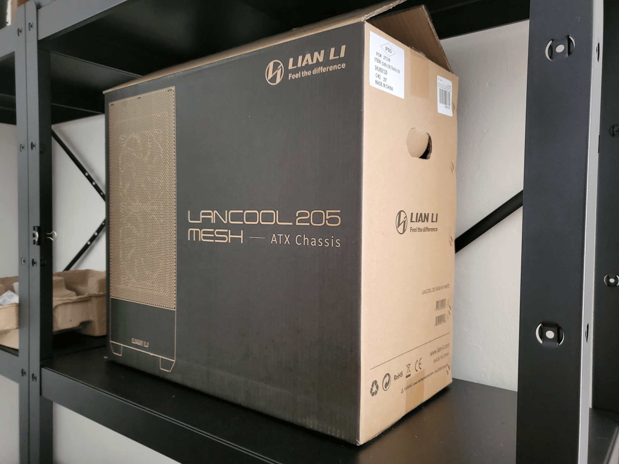 Lian Li 205 Mesh Case Box