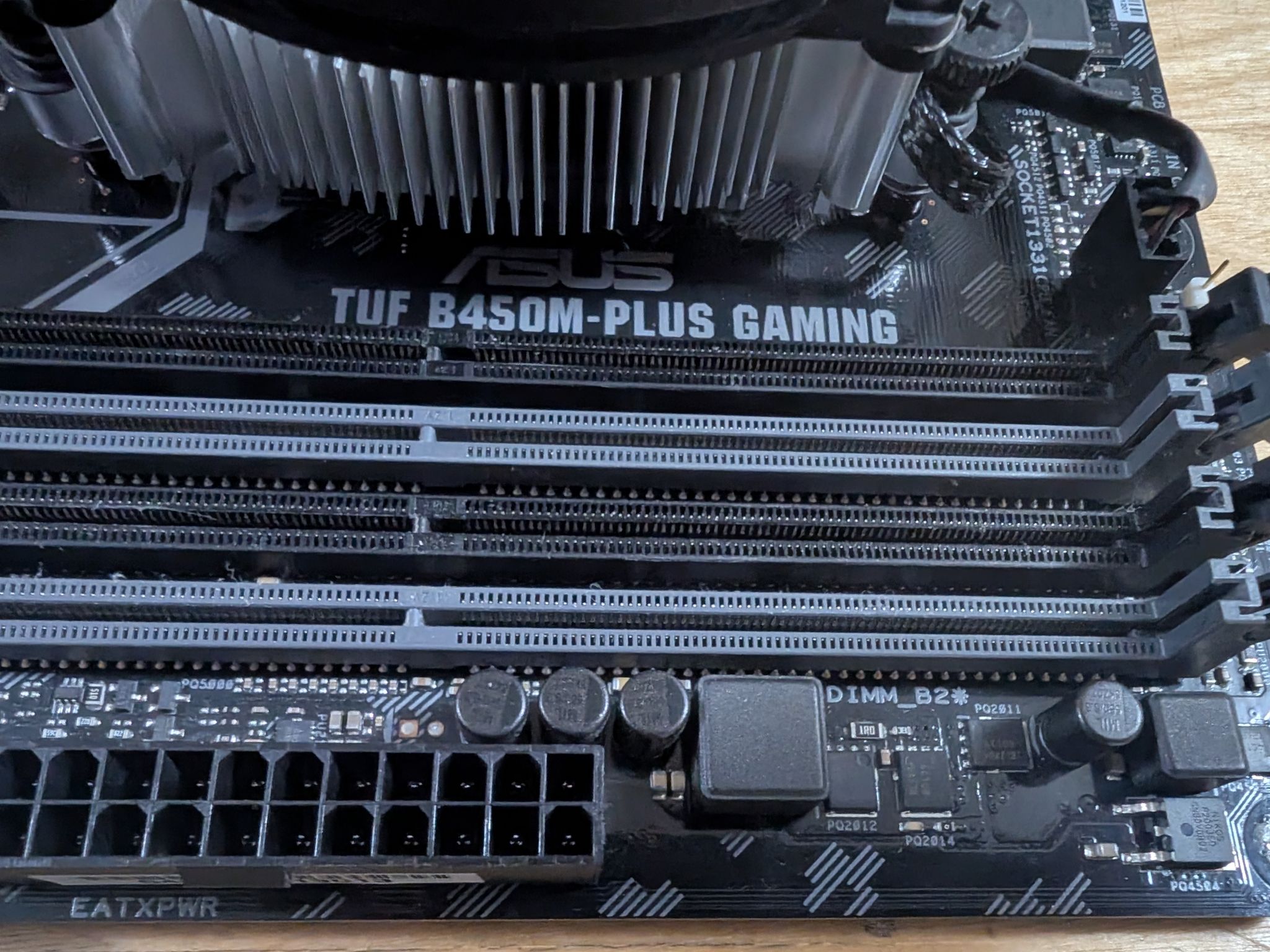 Asus B450m + AMD Ryzen 3 PRO 2200GE