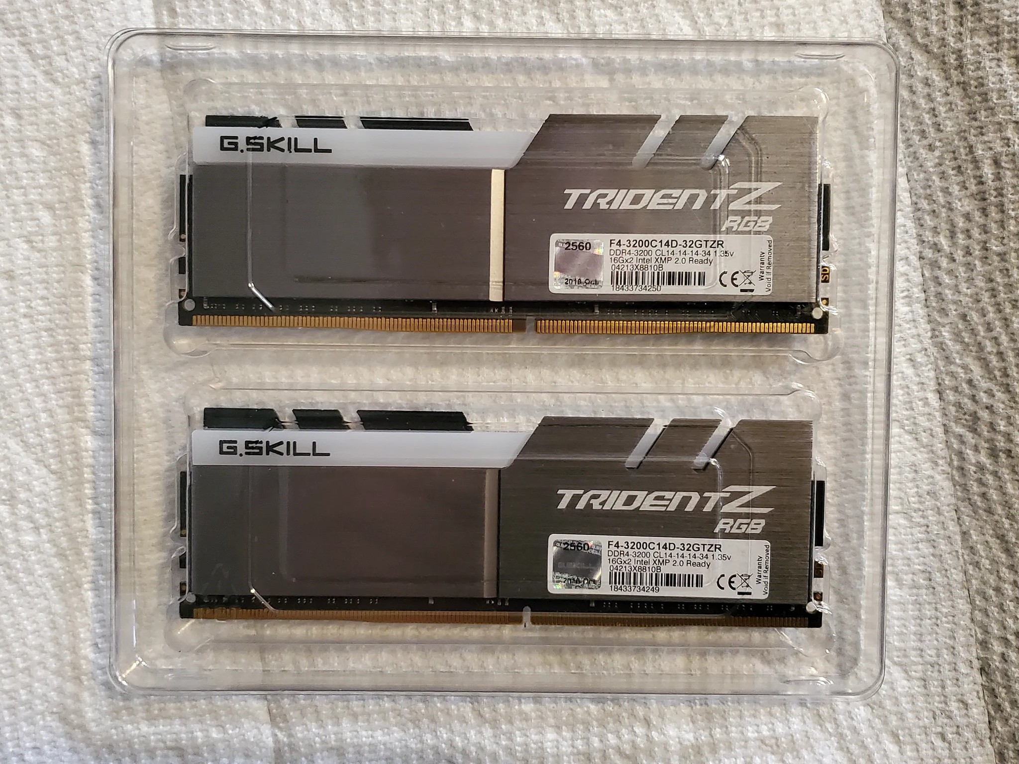 Almost new G.Skill TridentZ RGB 32GB (2 x 16GB) DDR4-3200 CL: 14-14-14-24 1.35v